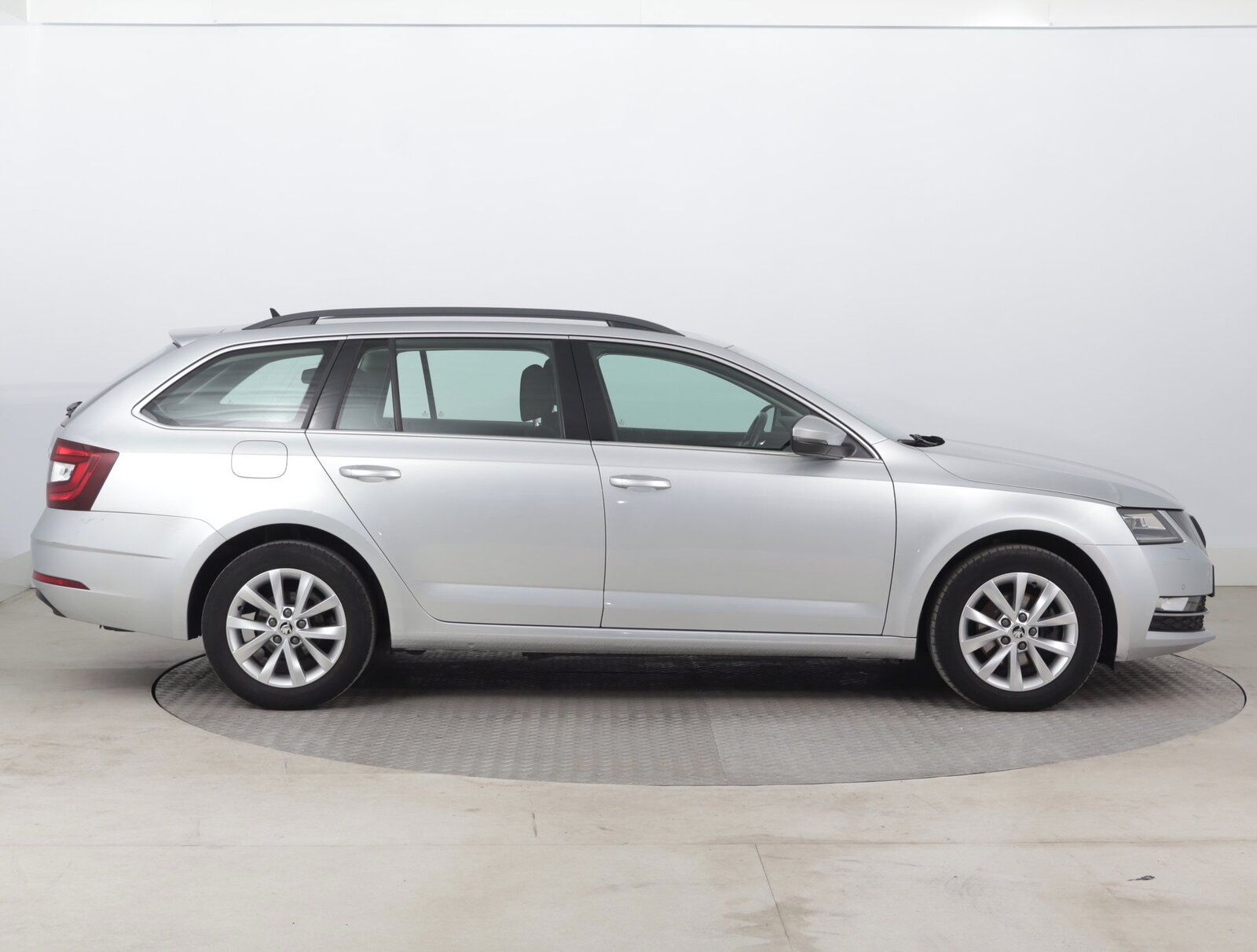 Škoda Octavia, 2.0 TDI, Style, Automat, ČR - fotka 6