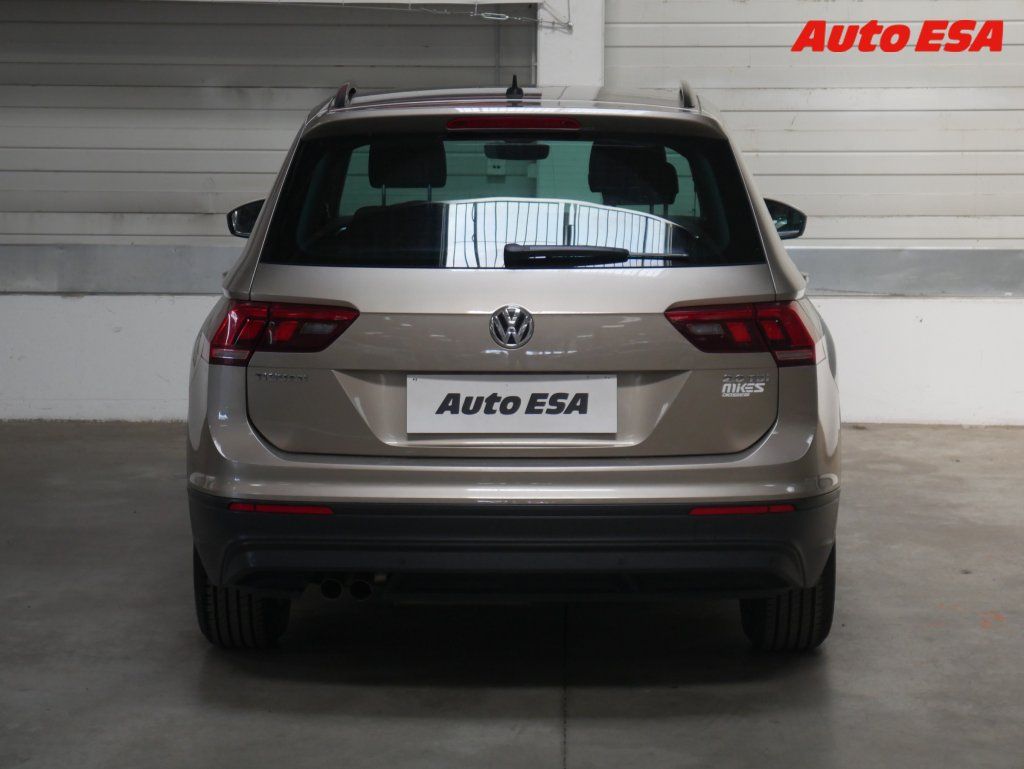 Volkswagen Tiguan, 2.0 TDI - fotka 5