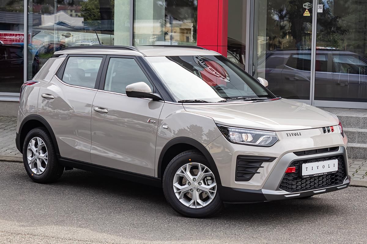 KGM Tivoli, 1,5 GDI AT 2WD STYLE AUT.KLIMA - fotka 3