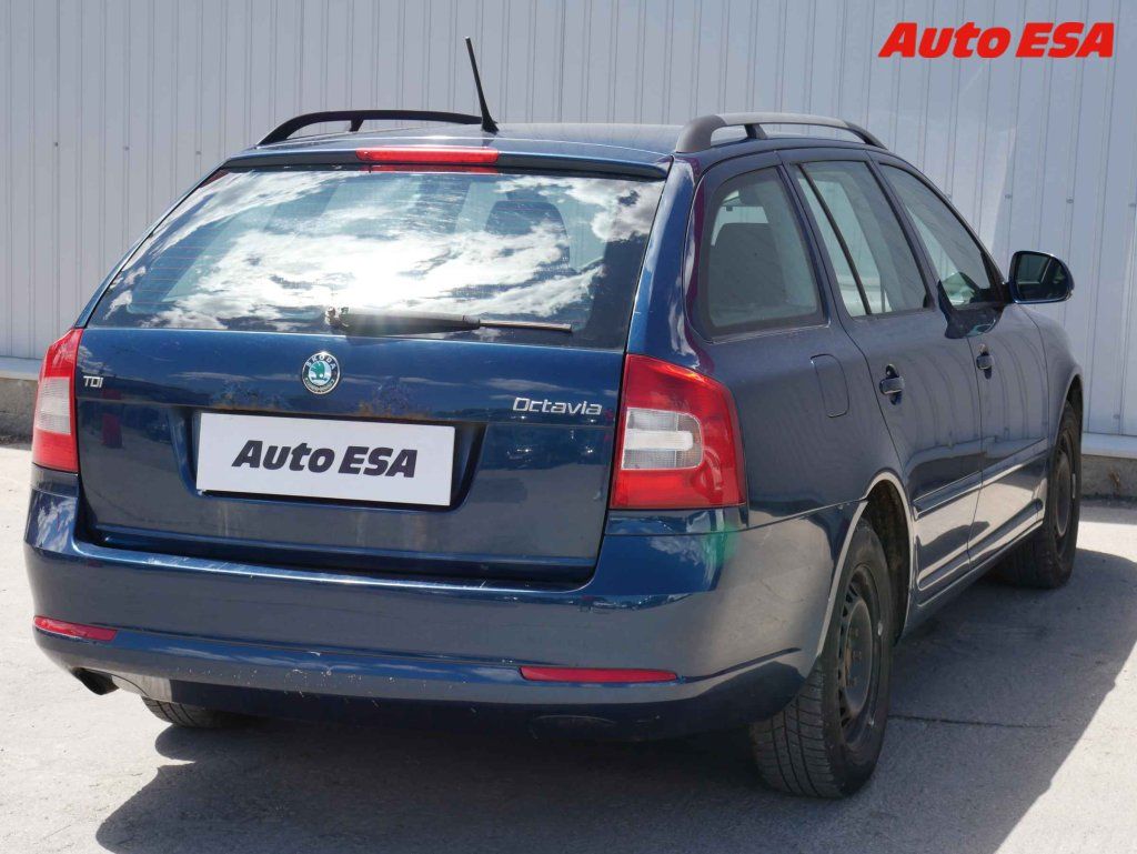 Škoda Octavia, 1.6TDi,ČR - fotka 4