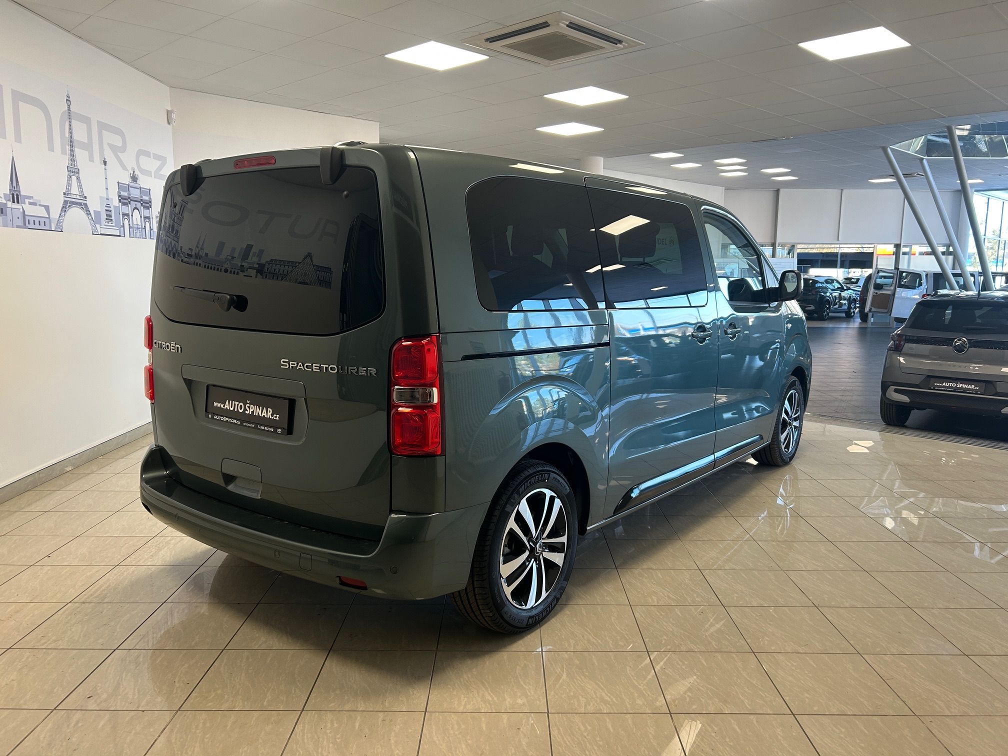 Citroën SpaceTourer, FEEL M 2.0 HDi 180k EAT8 8 mís - fotka 5
