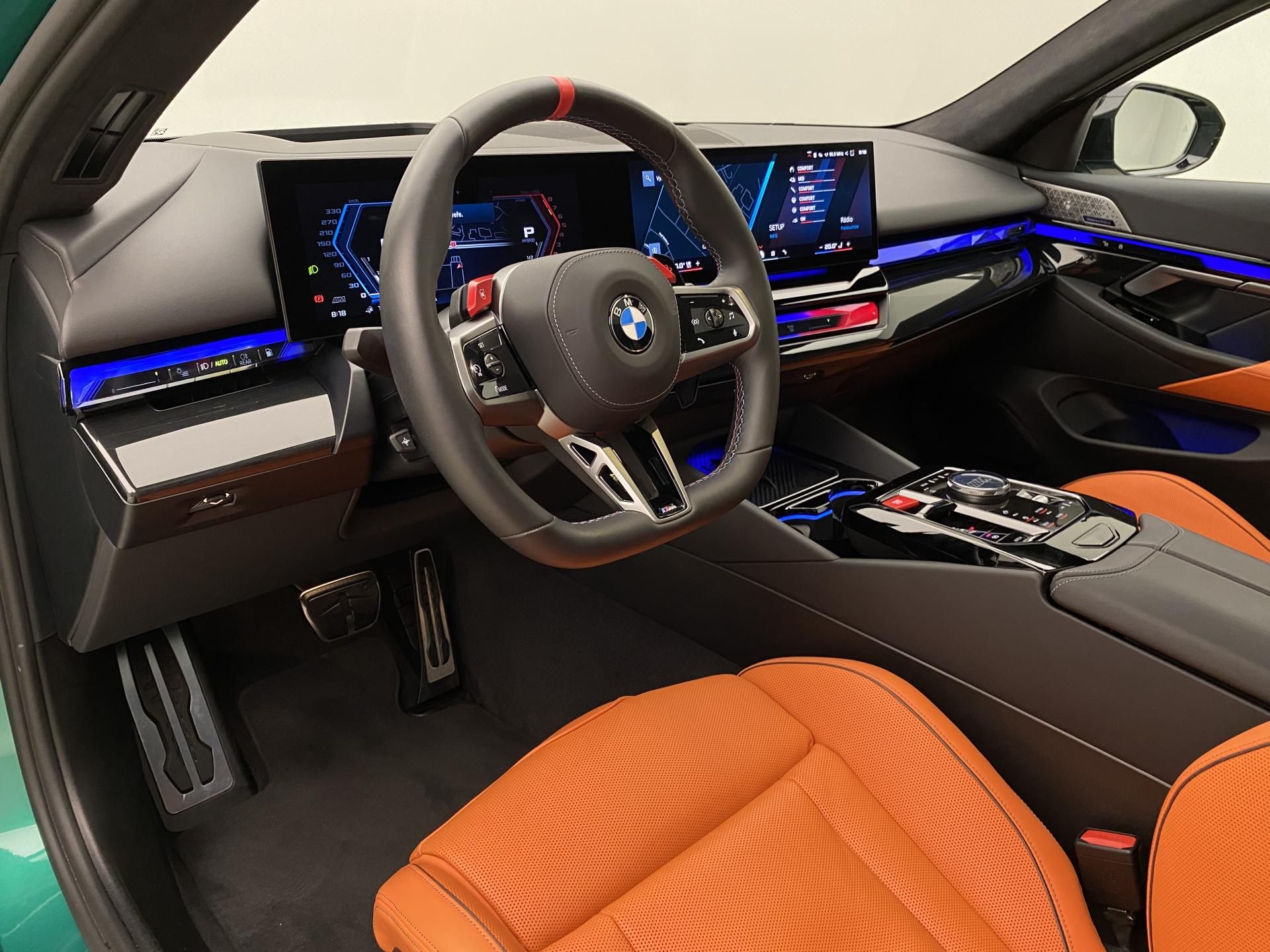 BMW M5, M5 TOURING B&W 1.maj. - fotka 4