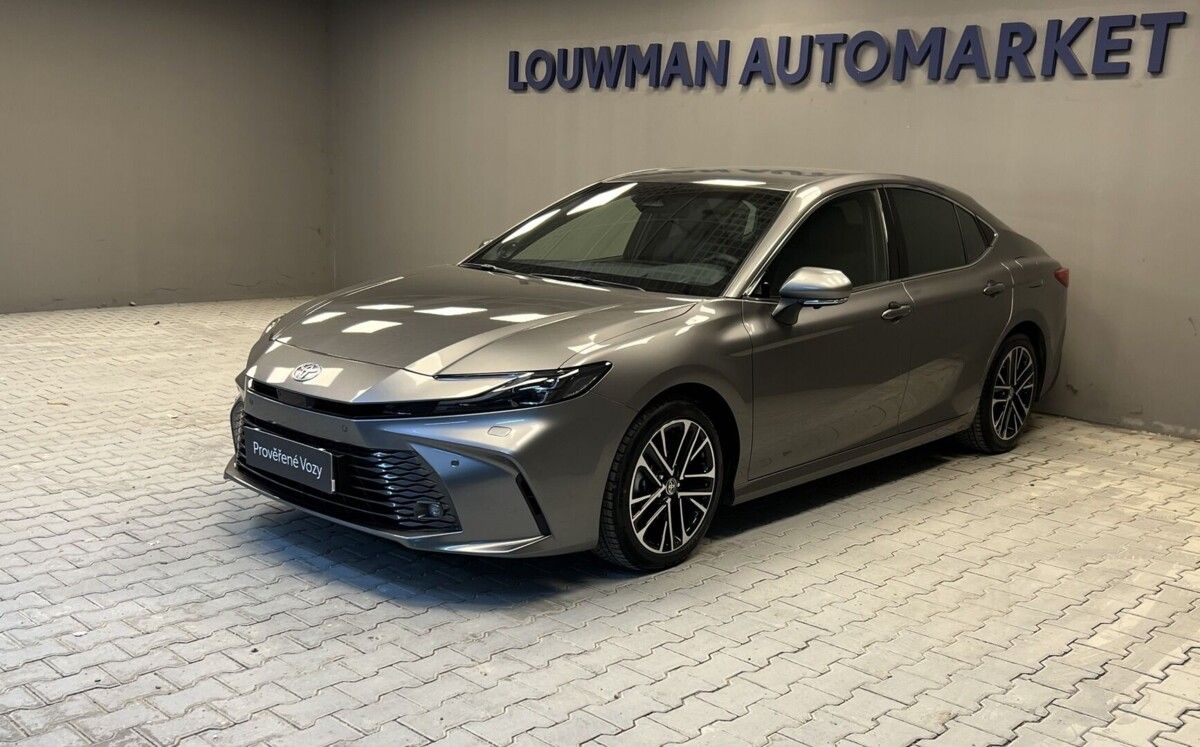 Toyota Camry, EXECUTIVE