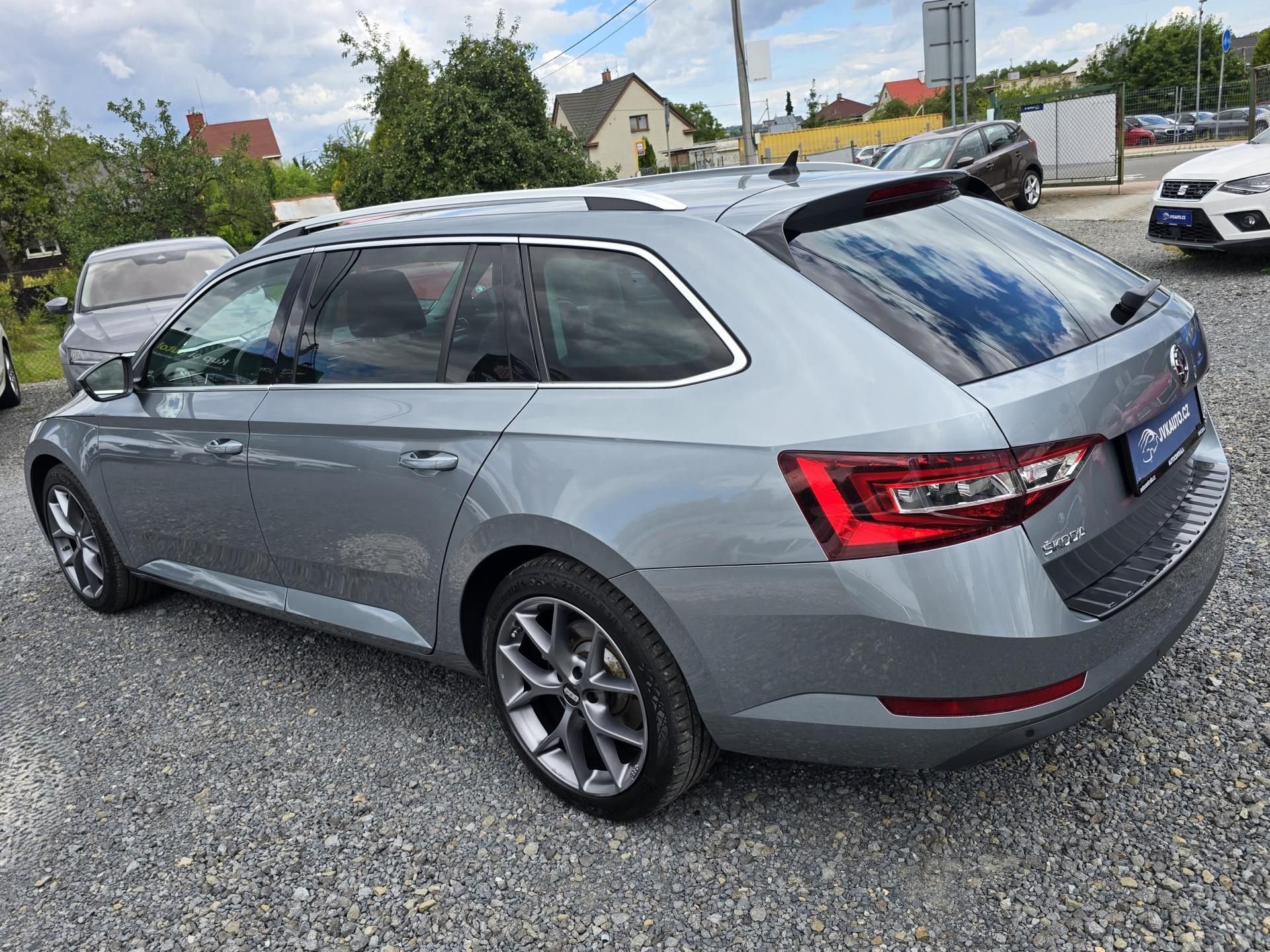 Škoda Superb, 140KW DSG WEBASTO PANORAMA - fotka 6