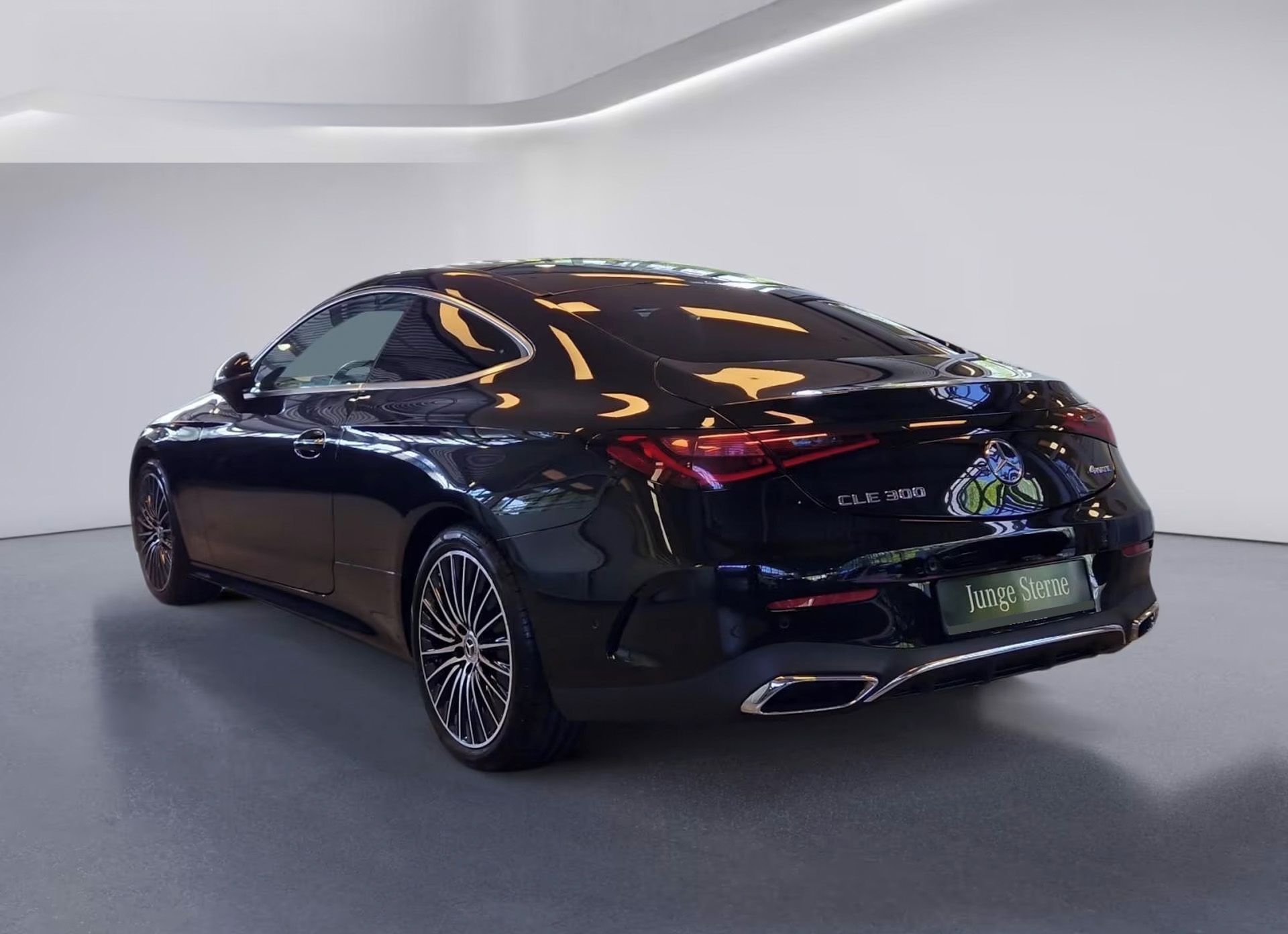 Mercedes-Benz CLE, 300 4M AMG Pano Burm 360 Kůže - fotka 4