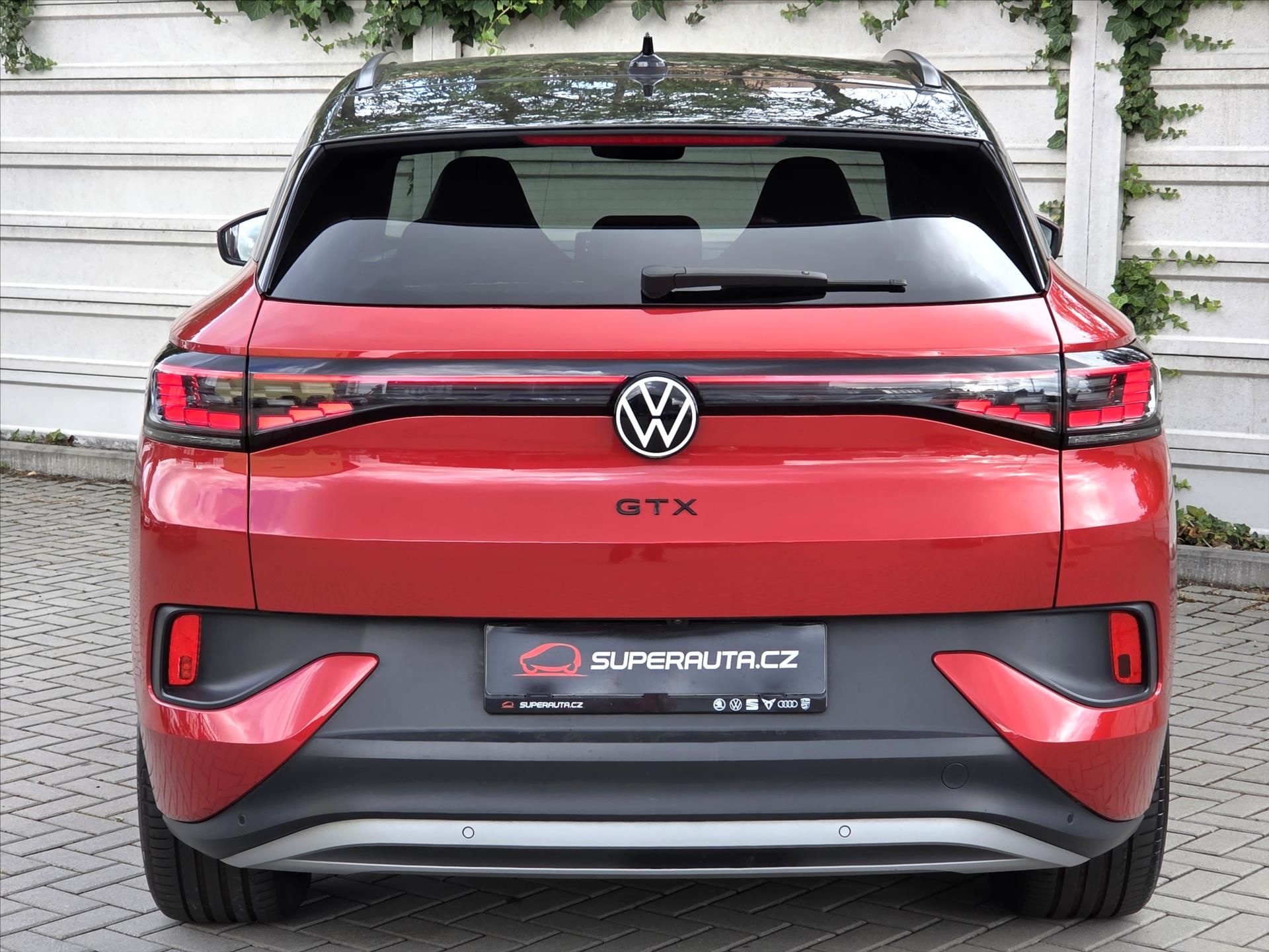 Volkswagen ID.4, GTX 4x4 Tažné z. SoH 93% 1.maj - fotka 6