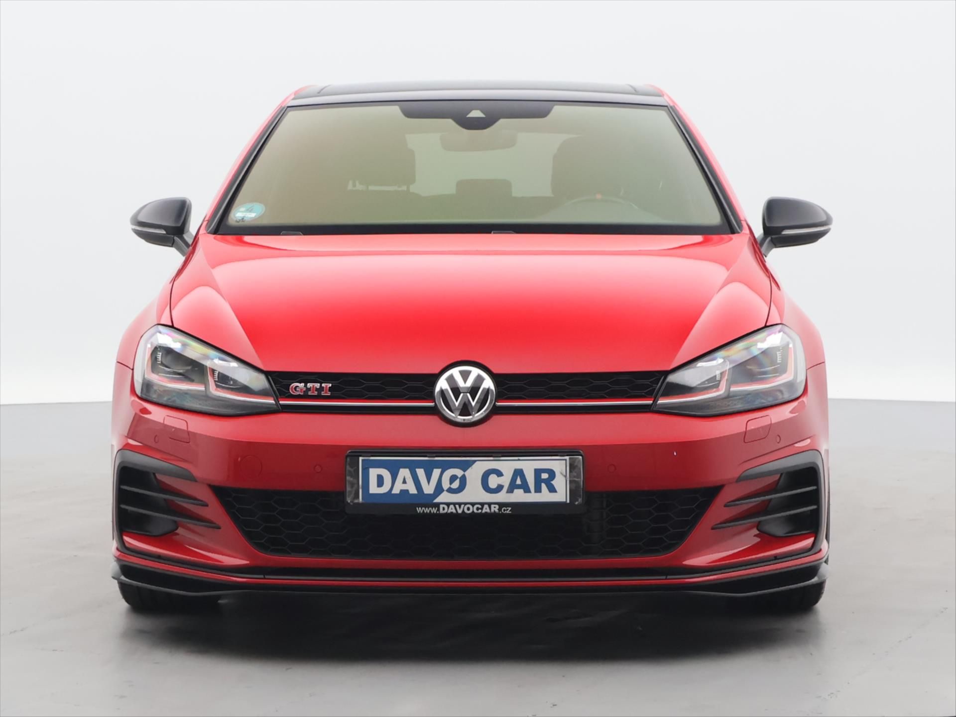 Volkswagen Golf, 2,0 TSI 213kW GTI TCR Panorama - fotka 2