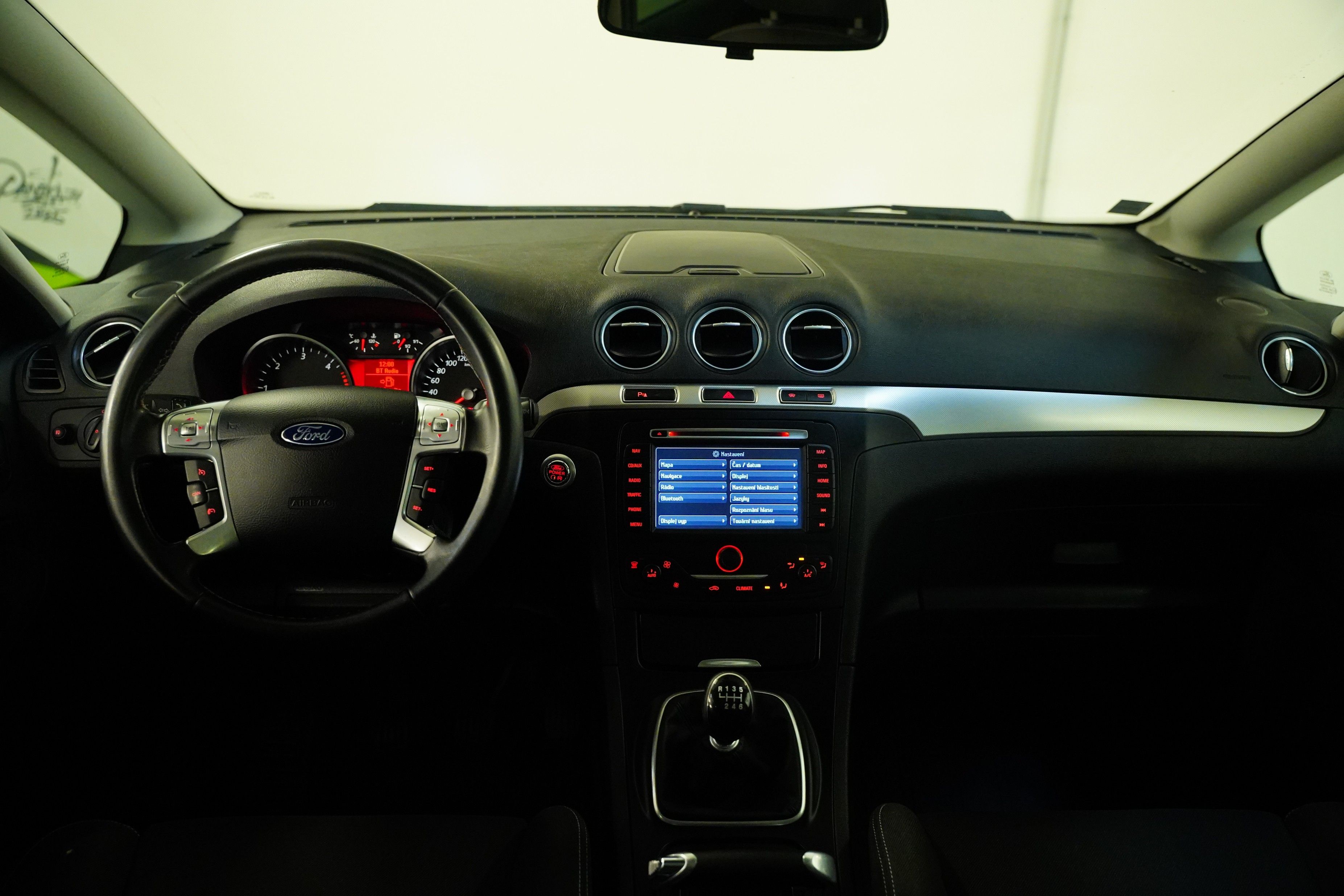 Ford S-MAX, 2.0 TDCI 110 kW - fotka 5