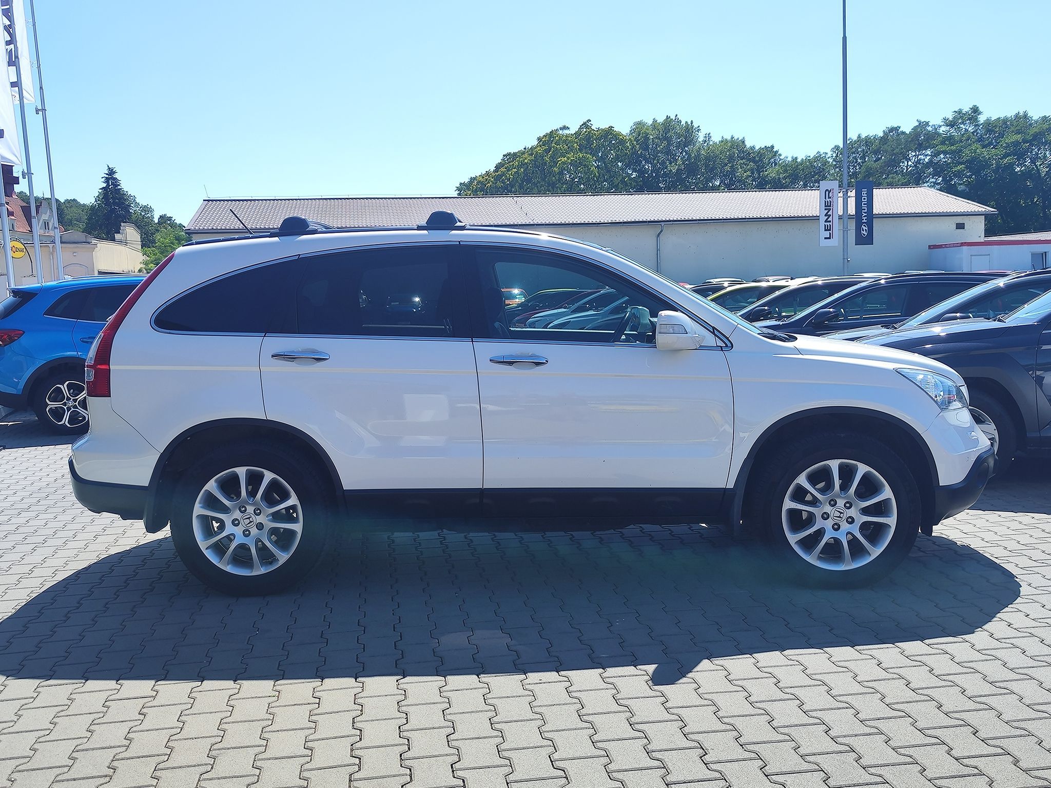 Honda CR-V, 2.2 i-CDTI/Executive ČR 1.Maji - fotka 4