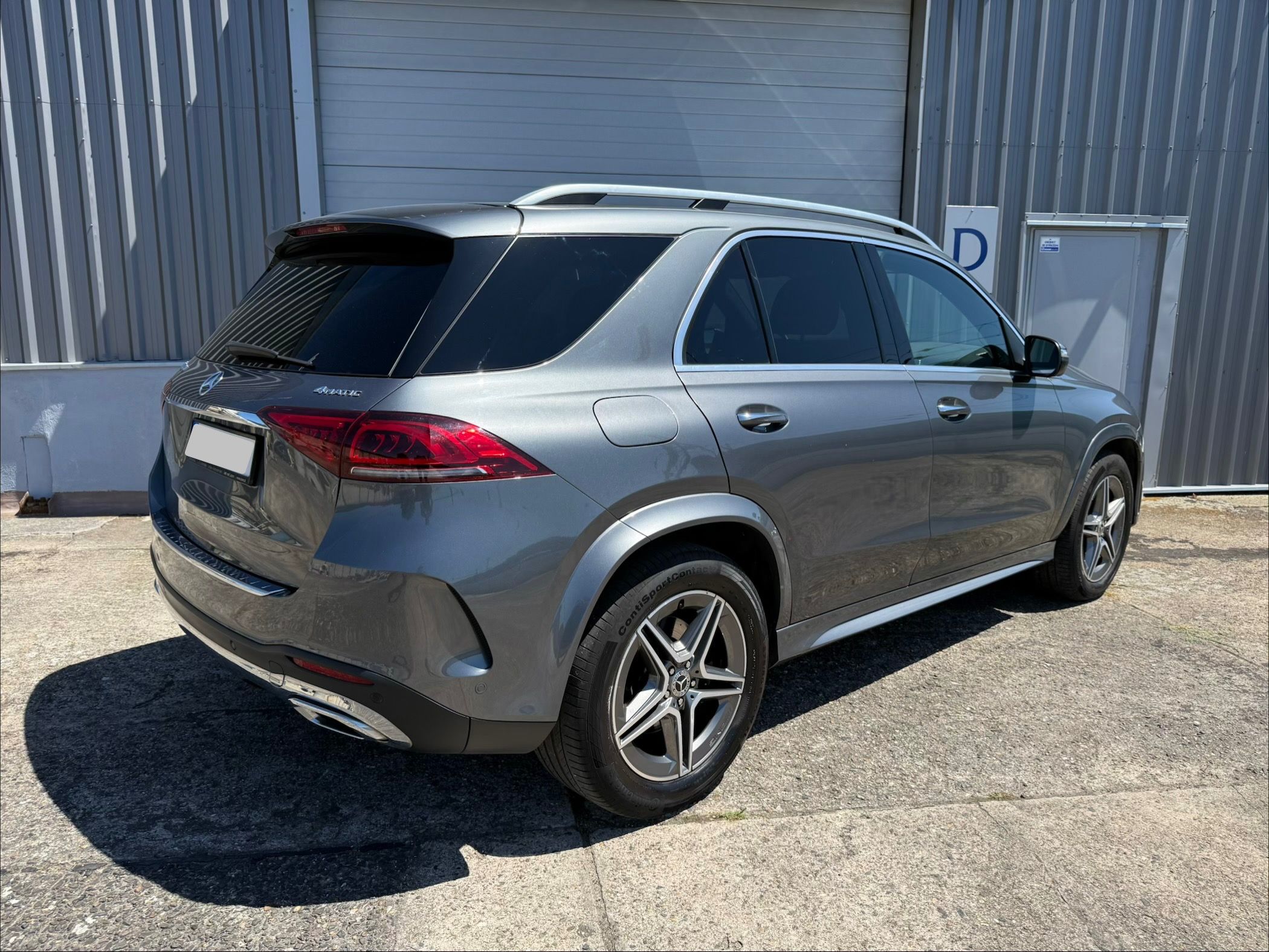 Mercedes-Benz GLE, 400d 4 MATIC AMG tažné, záruka - fotka 4