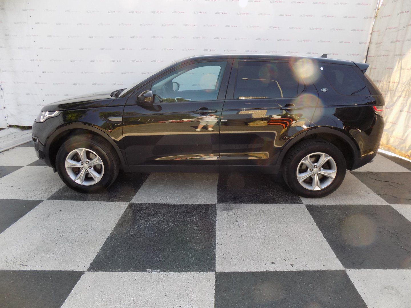Land Rover Discovery Sport, 2.0TD4/AWD/7.Míst/PANO/LED/ - fotka 2
