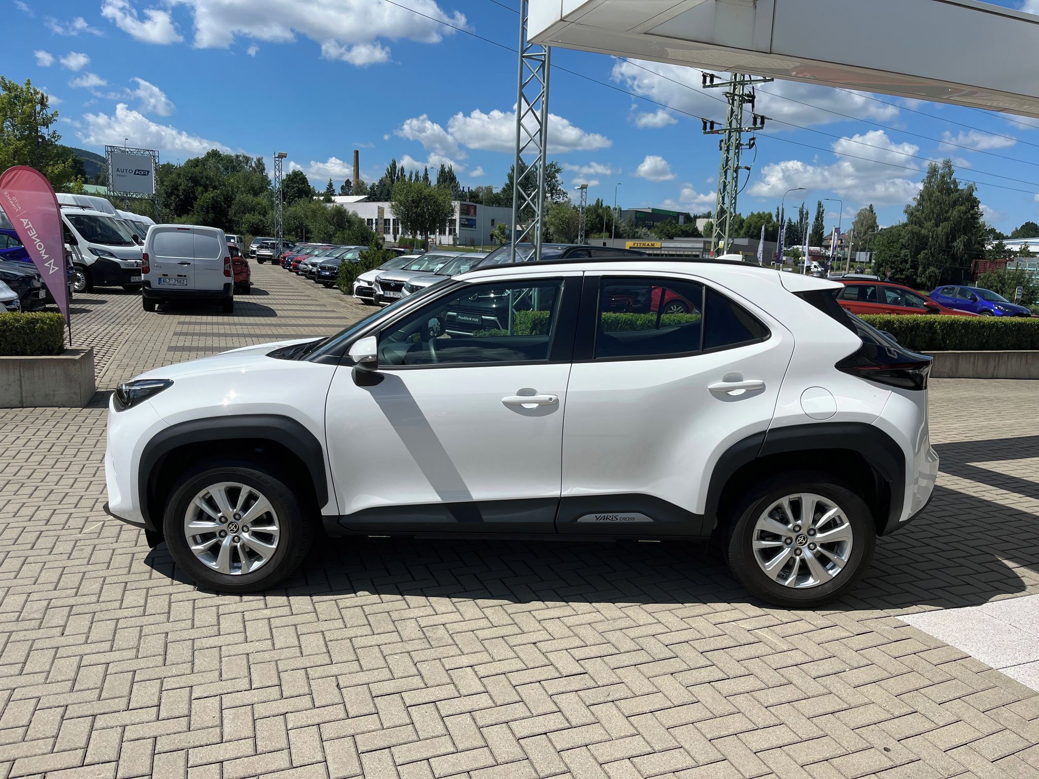 Toyota Yaris Cross, 1.5 Hybrid e-CVT Comfort - fotka 3