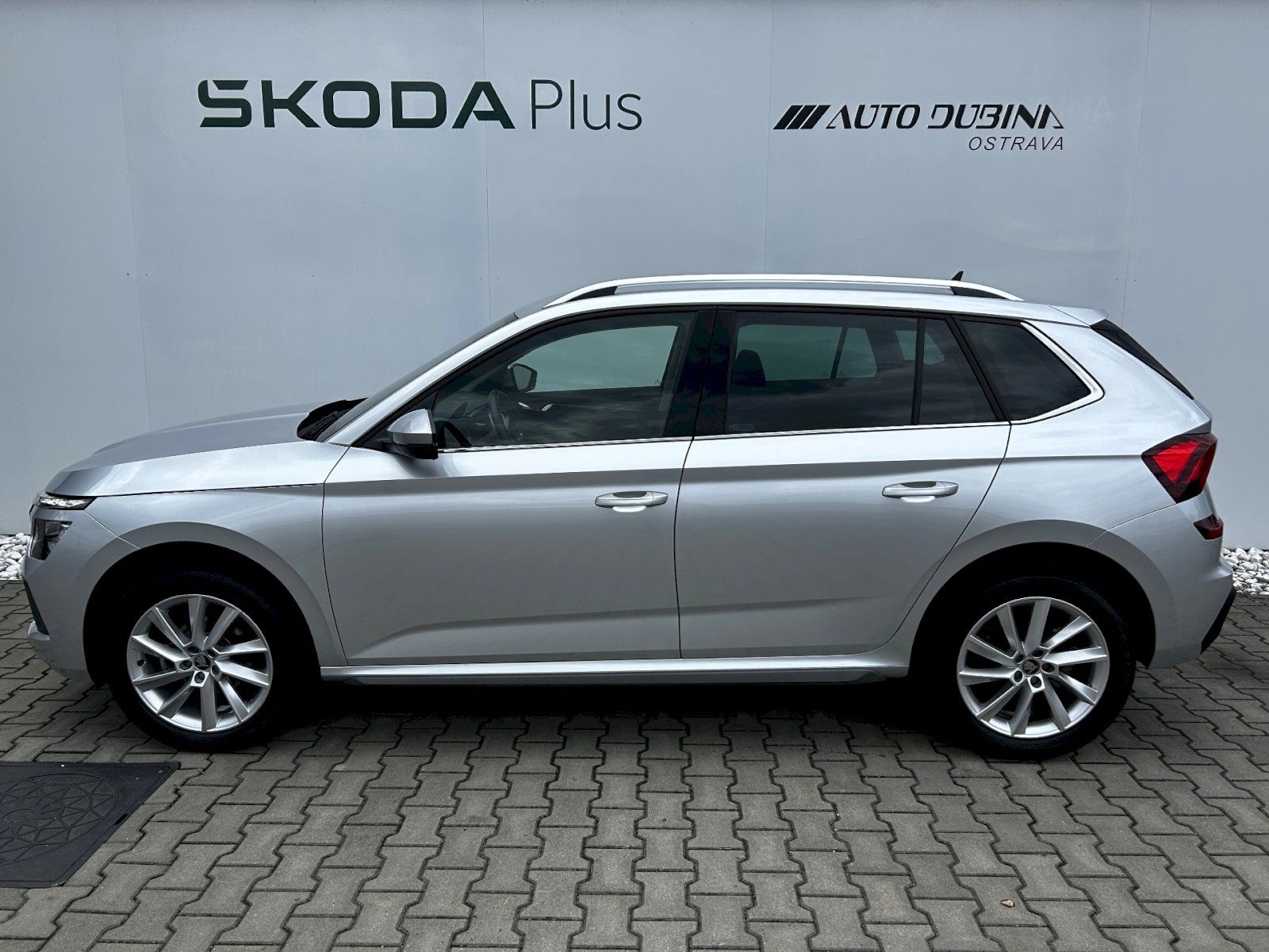 Škoda Kamiq, 1.0 TSI 85kW MP6 Top Selection - fotka 3