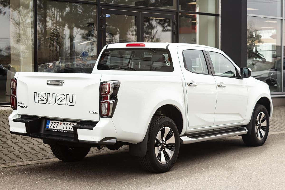 Isuzu D-Max, 1,9 D AT 4x4  LSE DoubleCab - fotka 5
