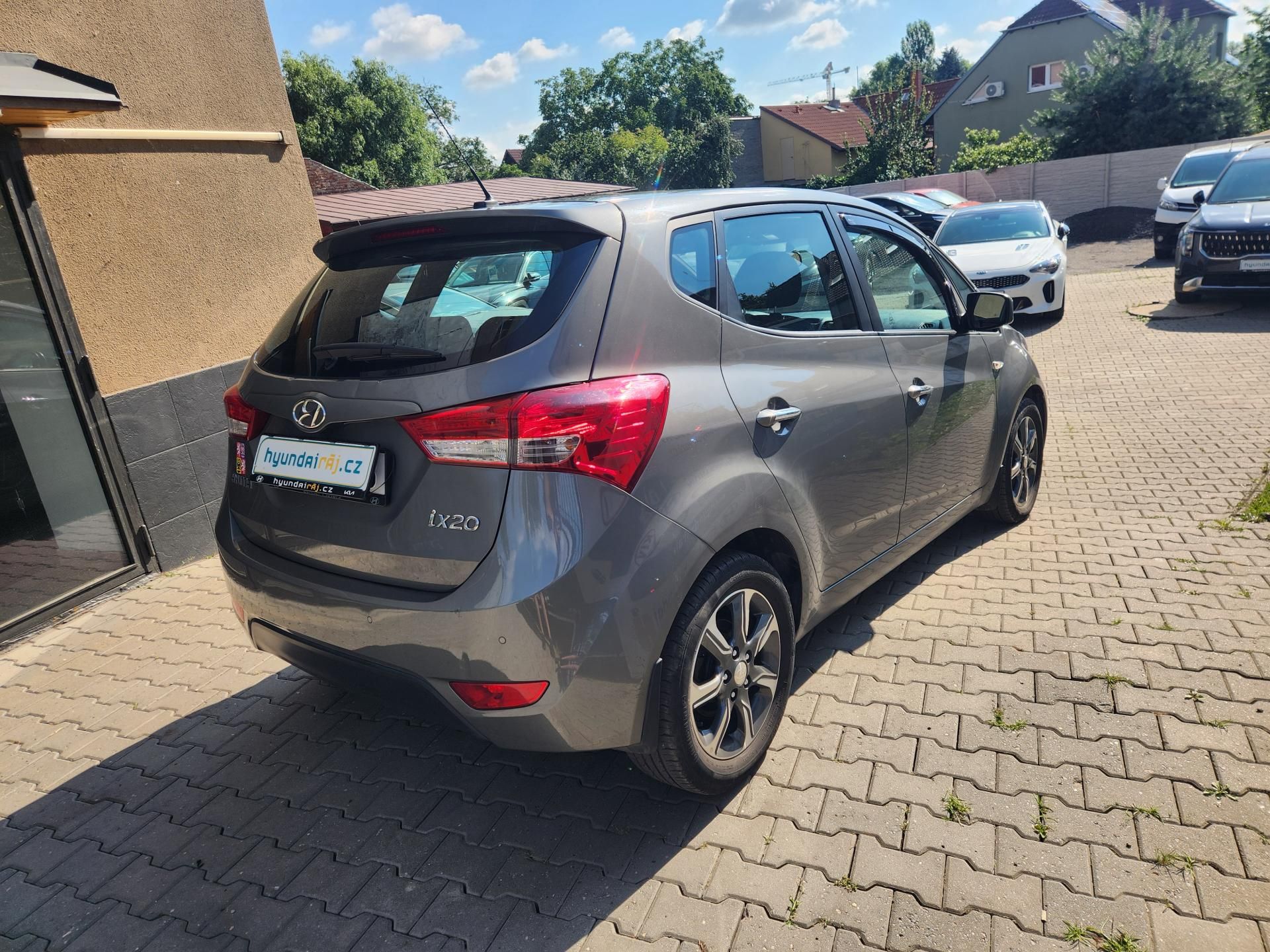 Hyundai ix20, 1.6-KLIMA-SENZORY-ISOFIX - fotka 6