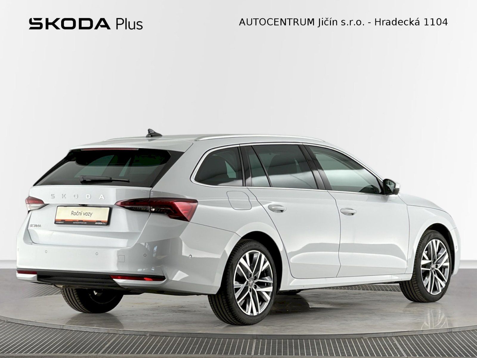 Škoda Octavia, Combi 1.5TSI 110kW Exclusive S - fotka 2