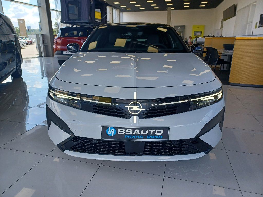 Opel Astra, 5DR GS Hybrid 1,2T 145k Aut - fotka 2