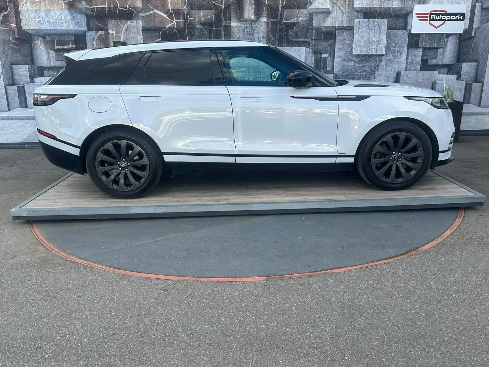 Land Rover Range Rover Velar, 3.0D300, 4X4, 221KW, RDYNAMIC - fotka 5