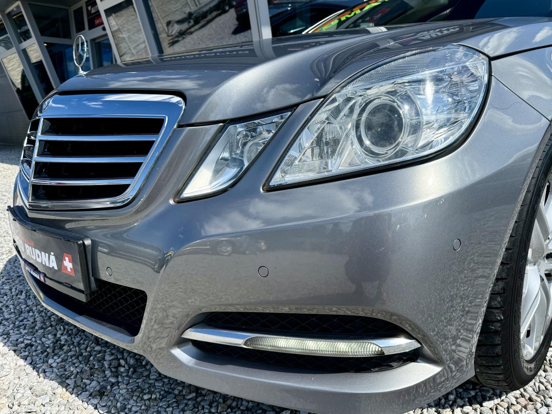 Mercedes-Benz Třídy E, E 200 CDI Avantgarde Automat - fotka 2