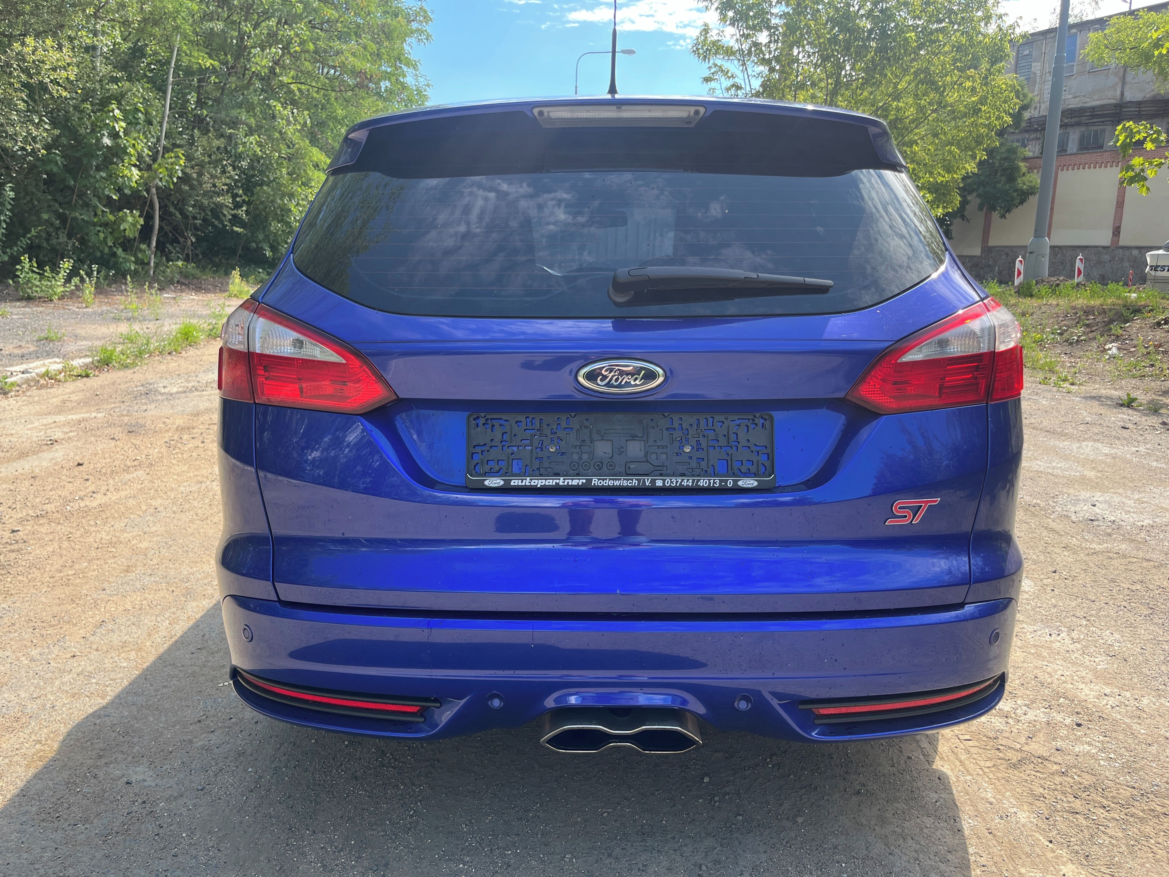 Ford Focus, 2.0 ST 184kw alu kůže manuál - fotka 4