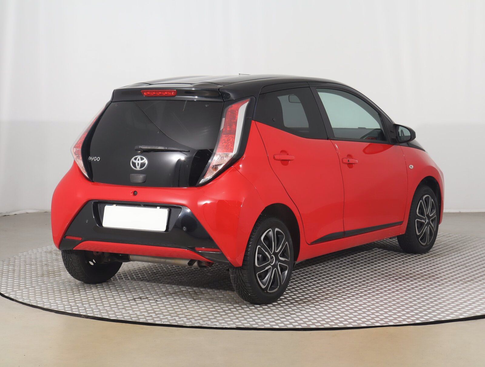 Toyota Aygo, 1.0 VVT-i, x-cite, Automat - fotka 5