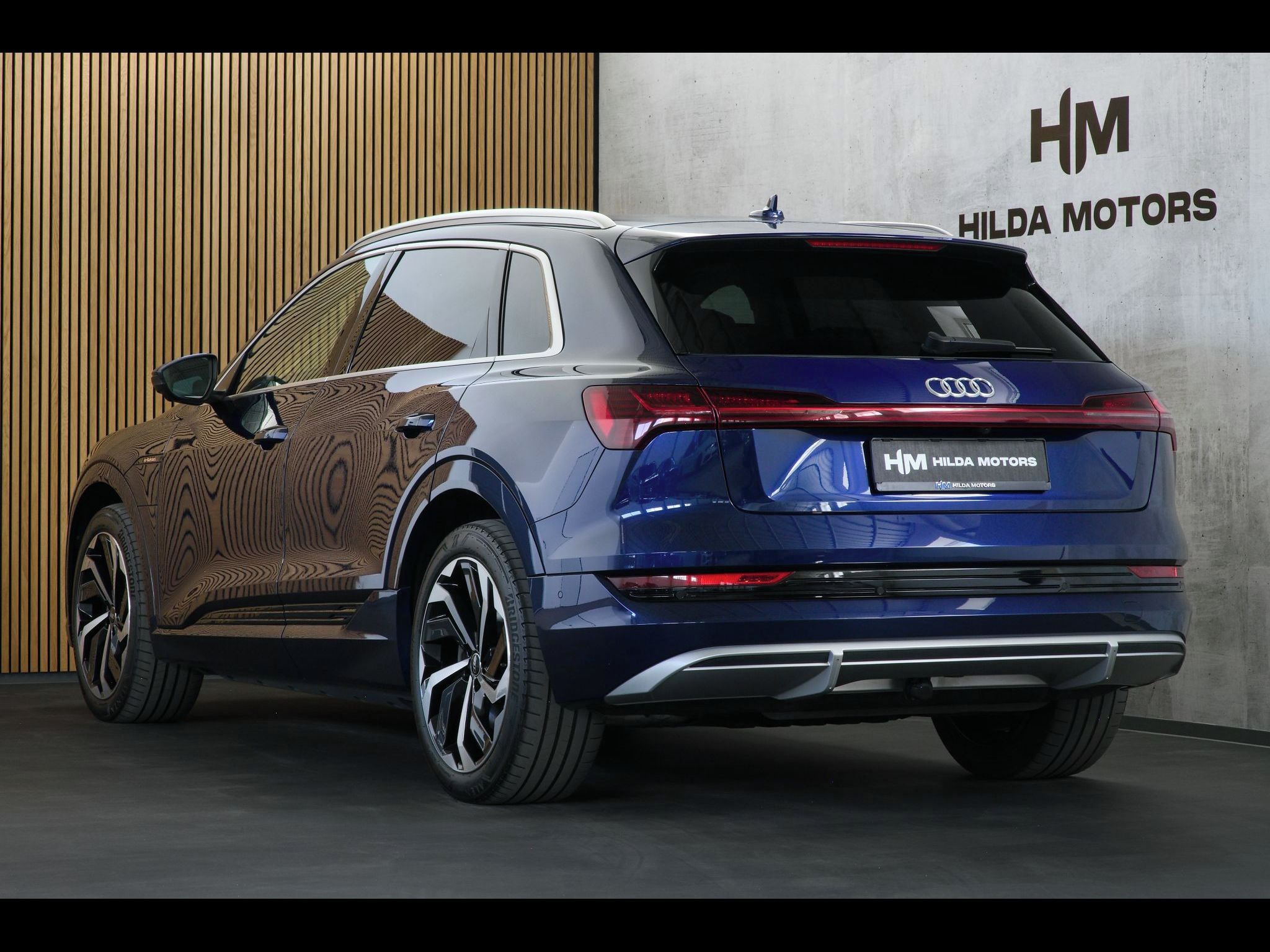 Audi e-tron, 55 300kW S-Line Tažné Panorama - fotka 2