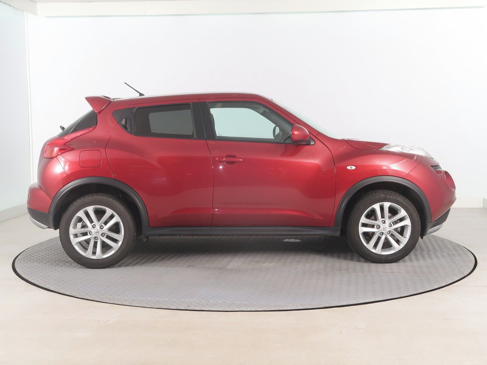 Nissan Juke, 1.6 i, ČR,1.maj, Serv.kniha - fotka 6