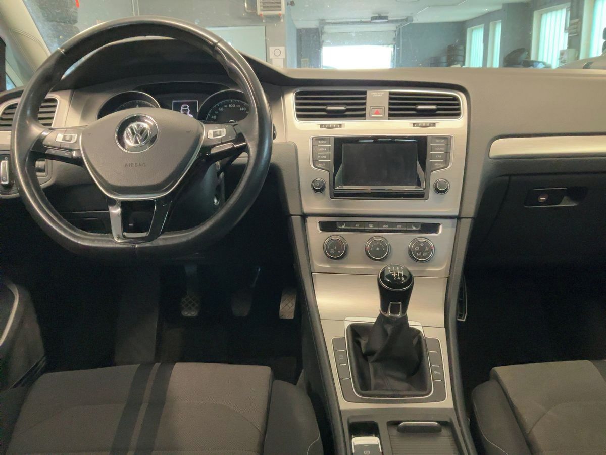 Volkswagen Golf, 1.4Tsi 92KW VYHŘ. SED. TOPstav - fotka 2