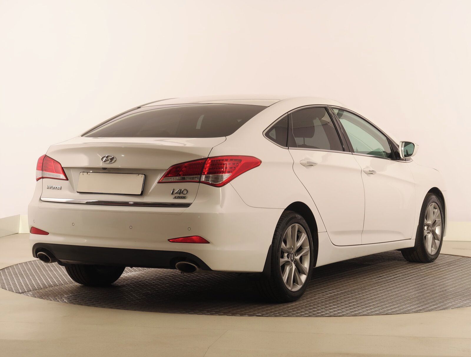 Hyundai i40, 1.7 CRDi, Automatická klima - fotka 5
