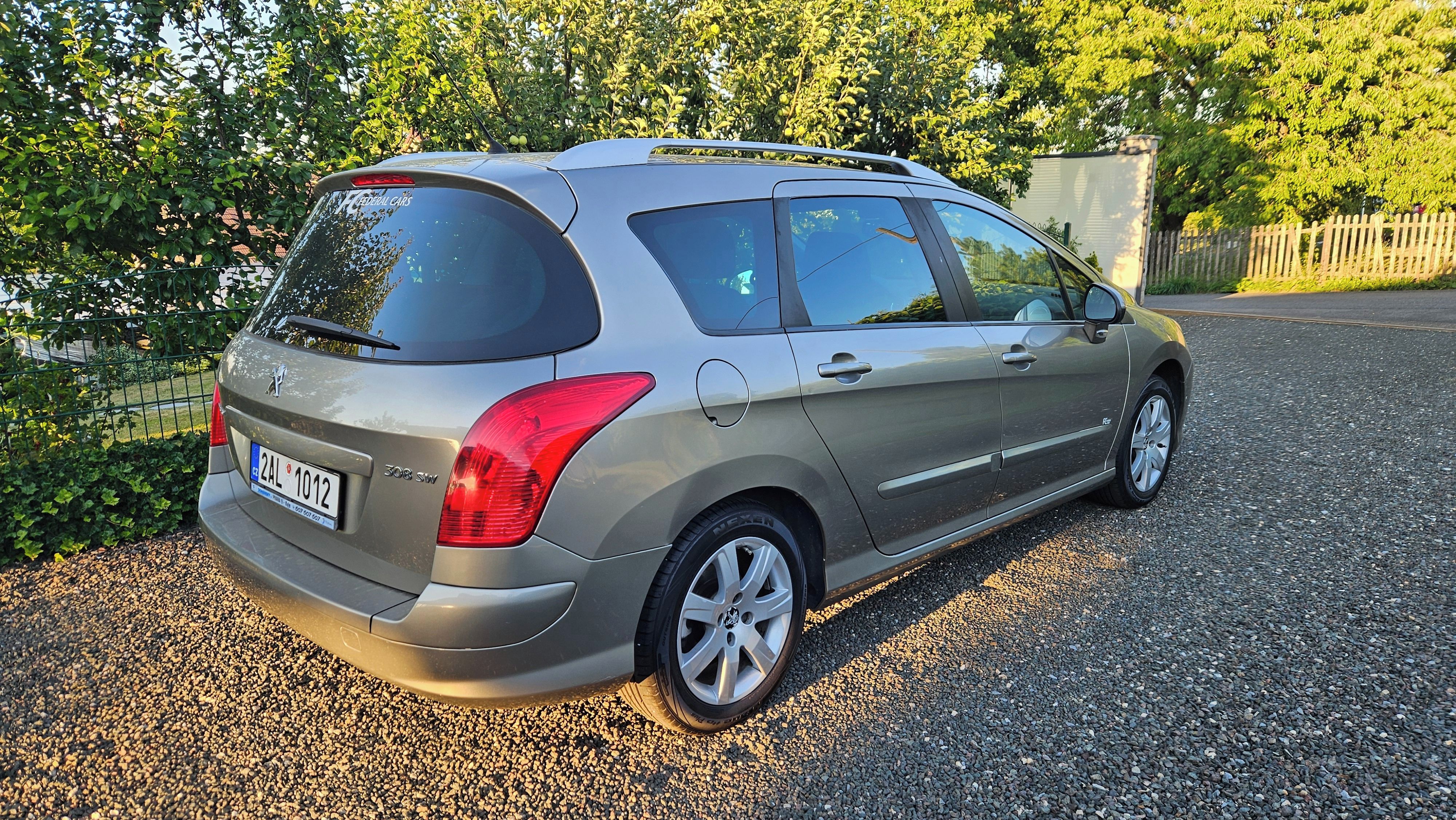 Peugeot 308, Combi 1,6TDCI 68kw - fotka 3