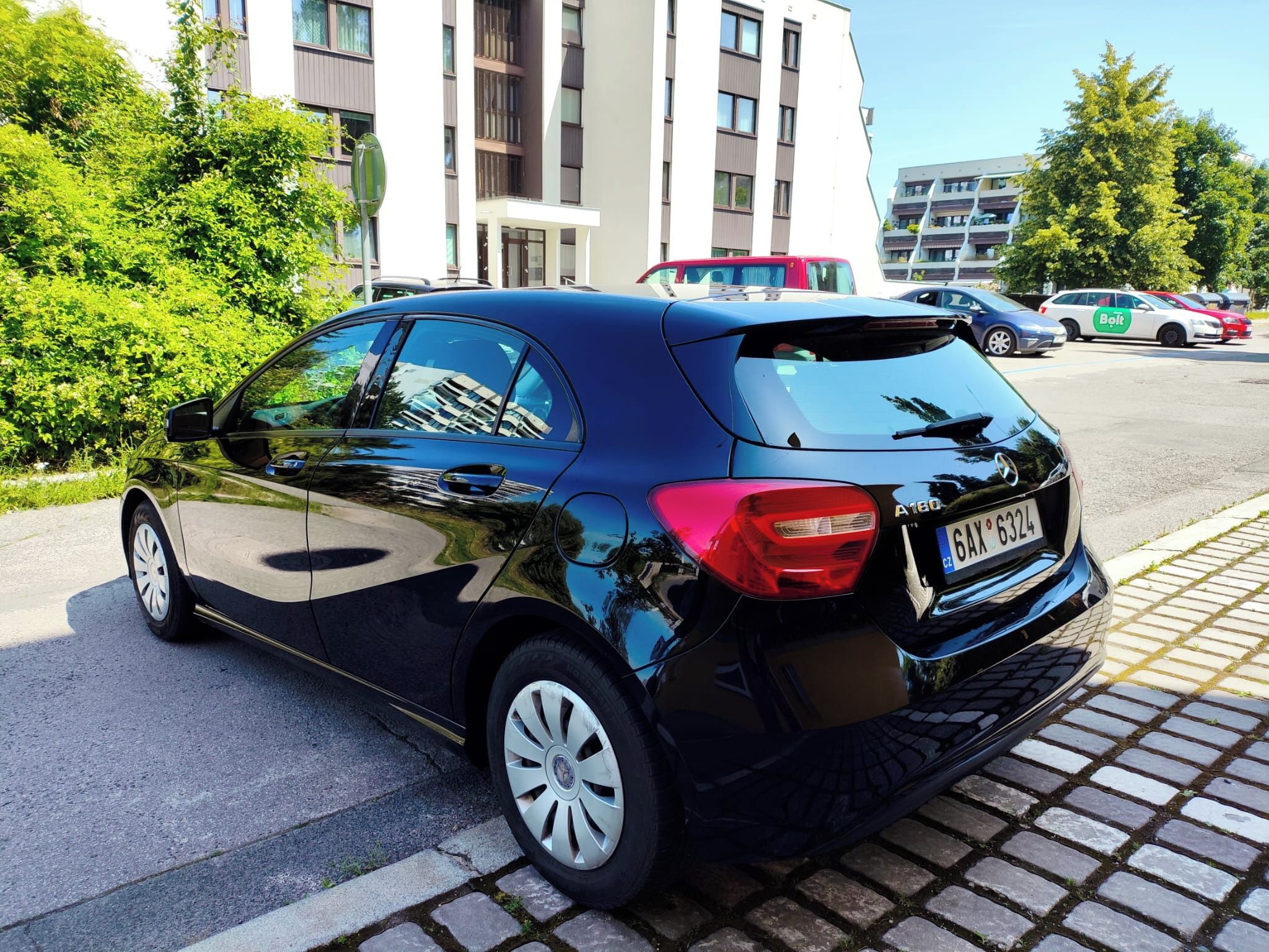Mercedes-Benz Třídy A, Mercedes-Benz A 180, 90 kW - fotka 3