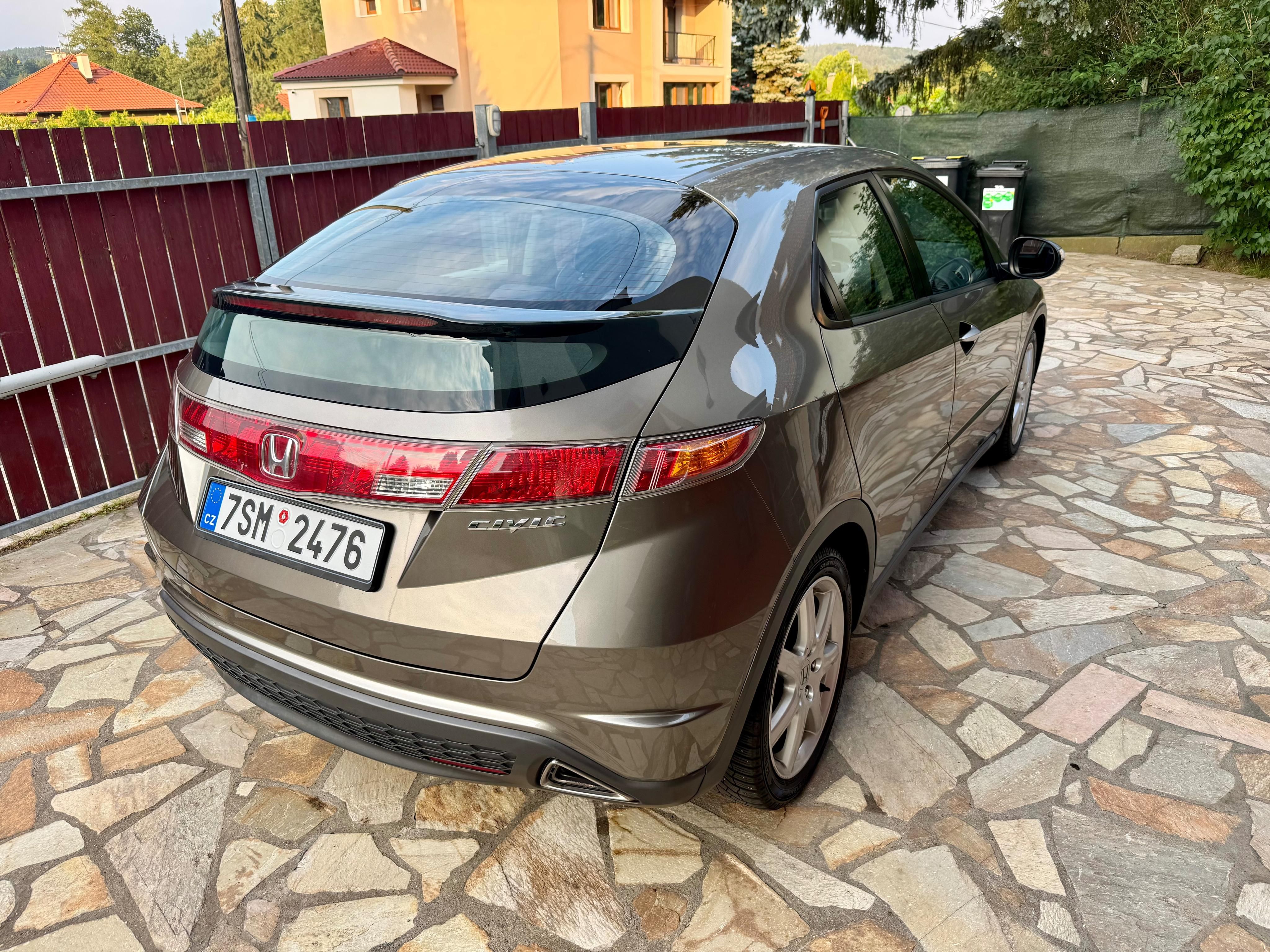 Honda Civic, 1.8 i-VTEC 103KW Sport AUTOMAT - fotka 4