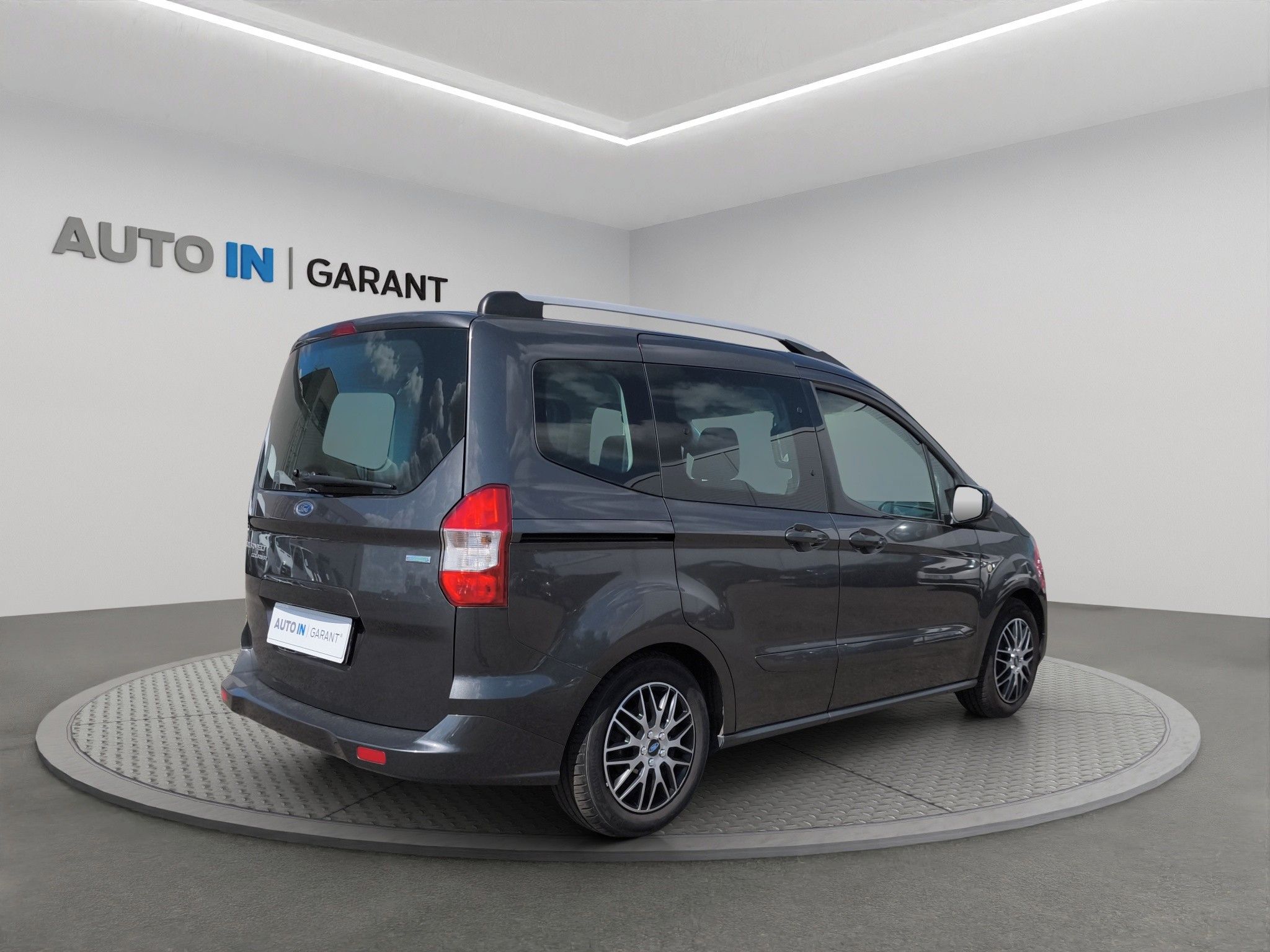 Ford Tourneo Courier, 1.0 73kW, ČR, Serv. kniha, Výh - fotka 5