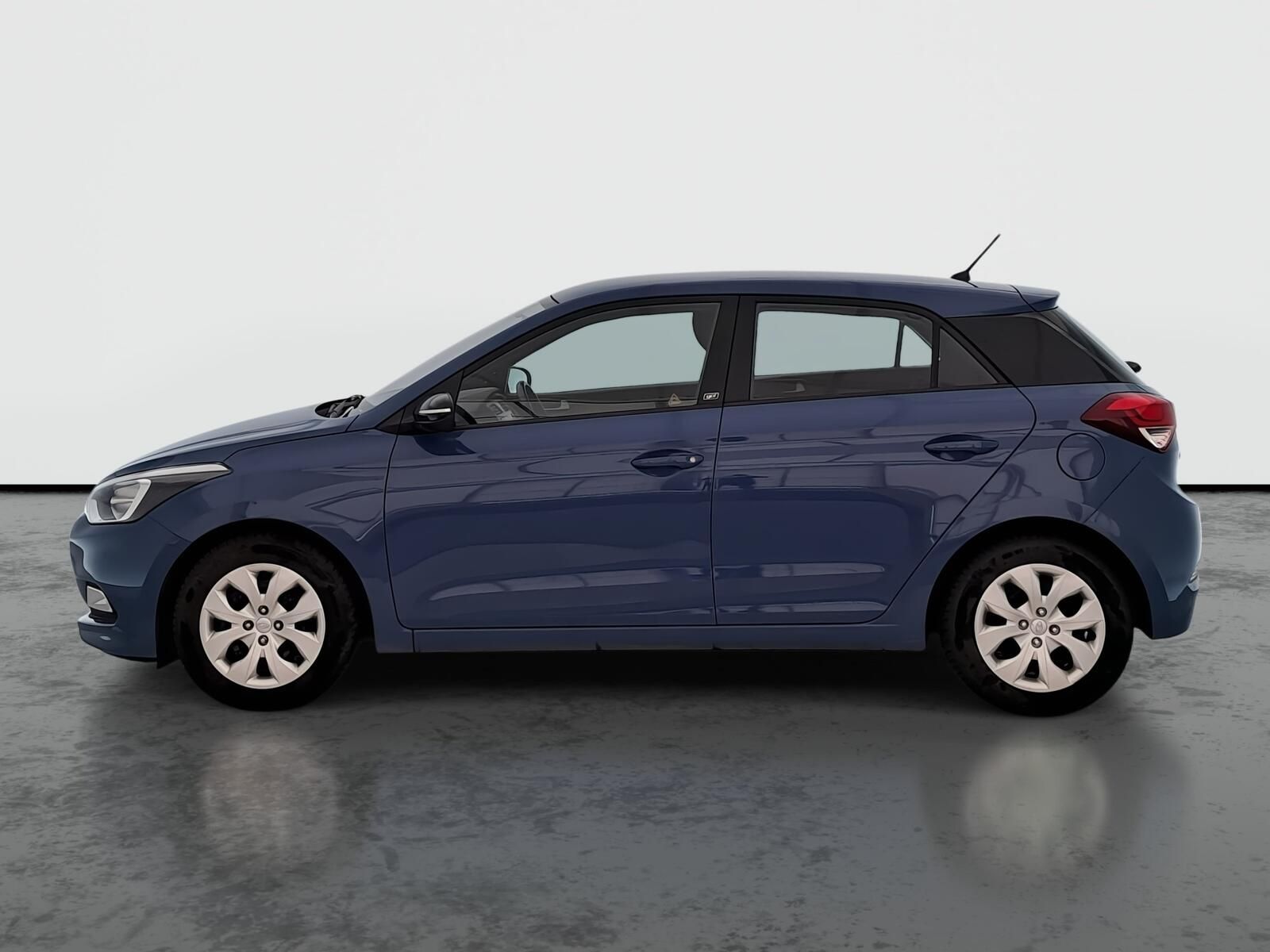 Hyundai i20, 1.2, Comfort, ČR,1.maj - fotka 3