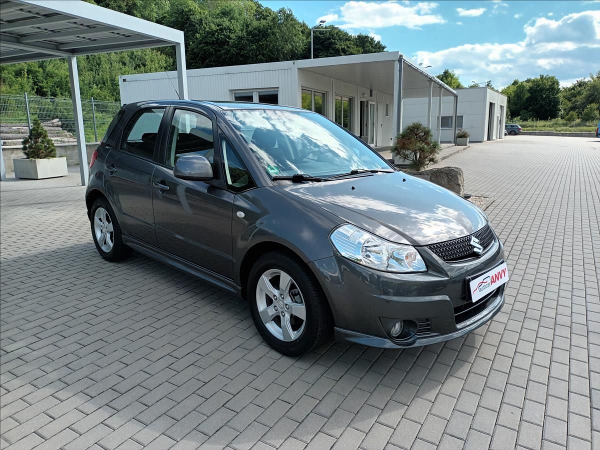 Suzuki SX4, 1,6 VVT,79KW,4X2,VÝHŘEV,KOLA - fotka 3