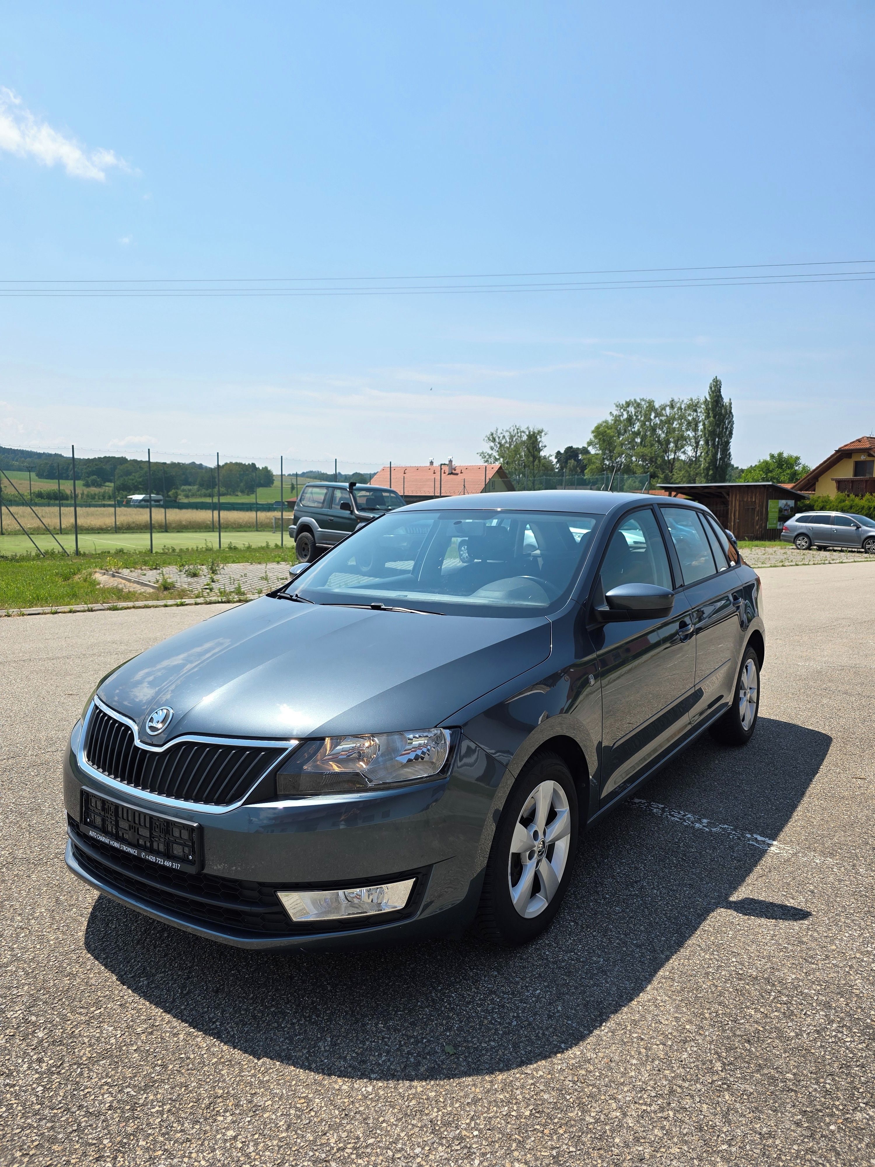 Škoda Rapid, 1.6 TDI Spaceback Elegance - fotka 3