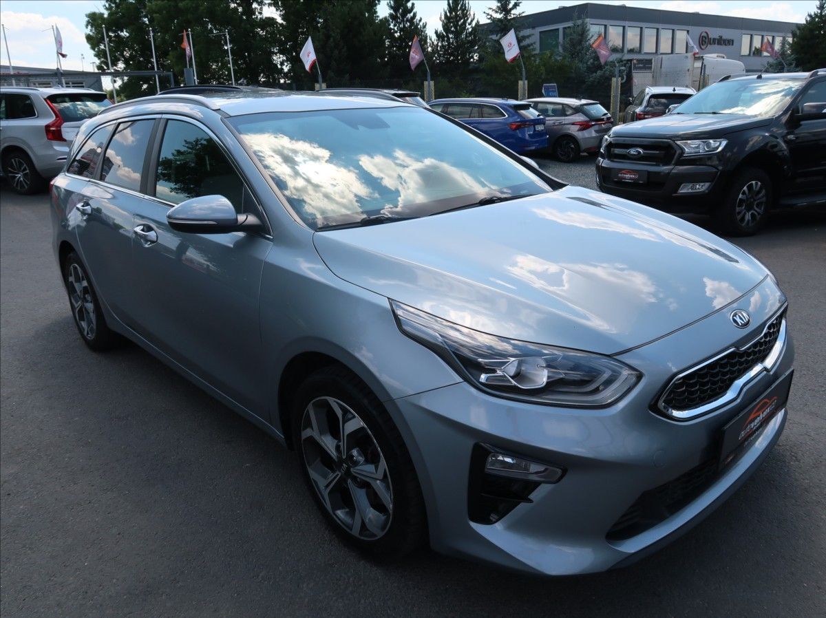 Kia Cee´d, 1,6 CRDi,100kW,Exclusive,ČR - fotka 2