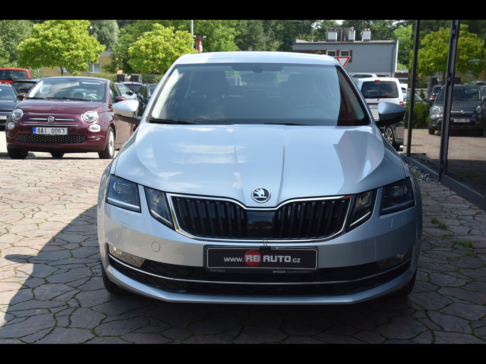 Škoda Octavia, 1.8 TSi 132 kw DSG - fotka 2