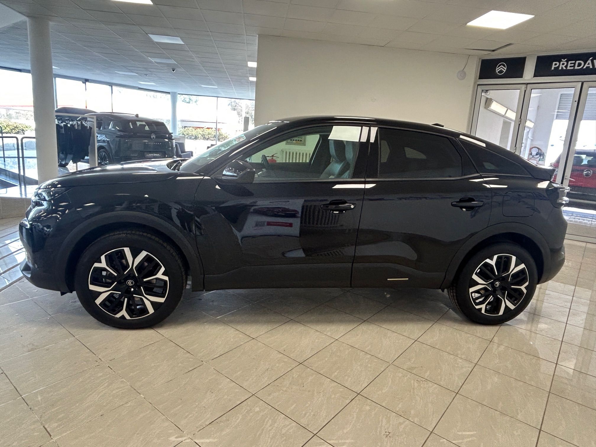 Citroën C4, MAX Hybrid 145k Automatic - fotka 3