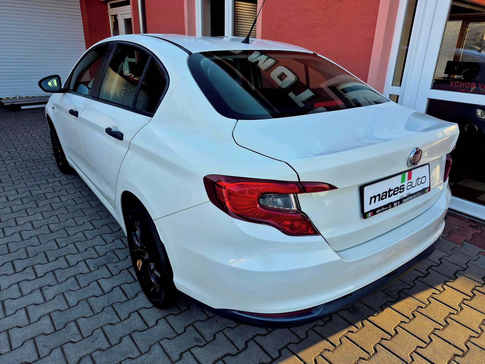 Fiat Tipo, 1.4 Fire 70 kW - Street - seda - fotka 4