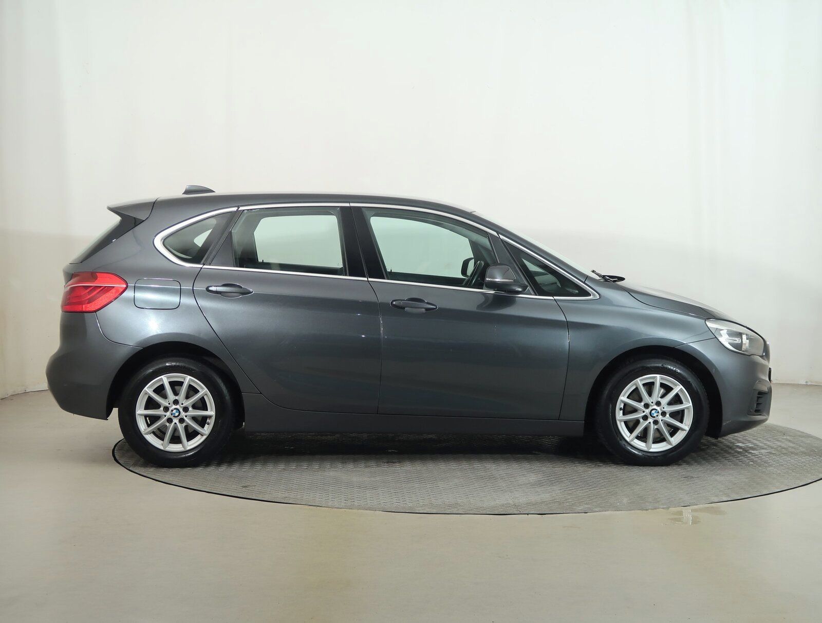 BMW Řada 2, 218i Active Tourer, Automat - fotka 6