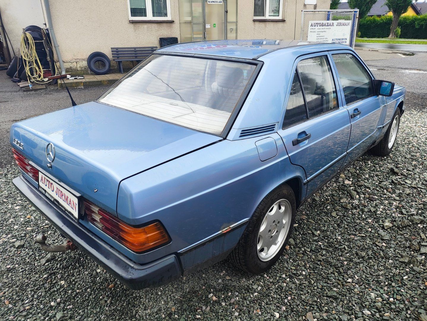 Mercedes-Benz 190, 2,0 - fotka 4