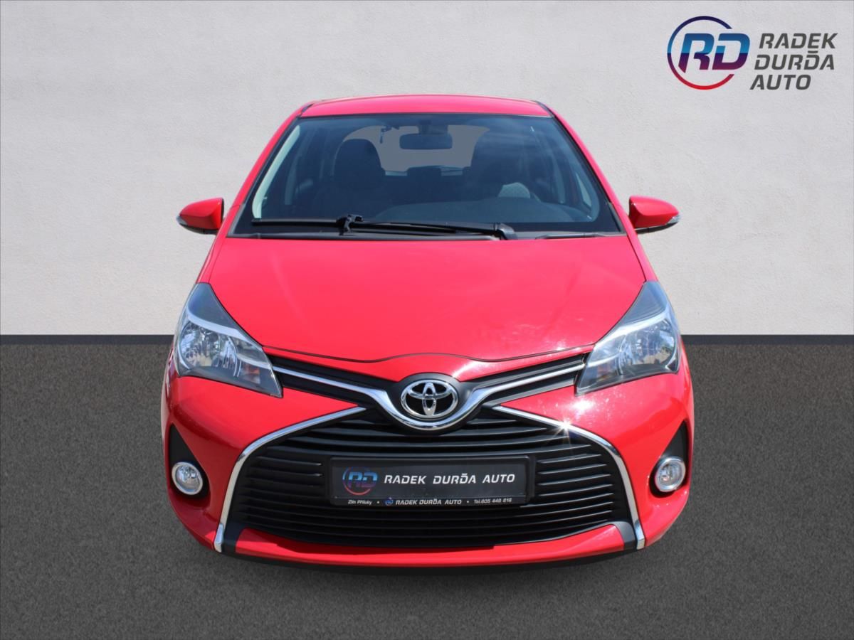 Toyota Yaris, 1,3 VVT-i  ČR,1MAJ,DPH,AUTOMAT - fotka 2