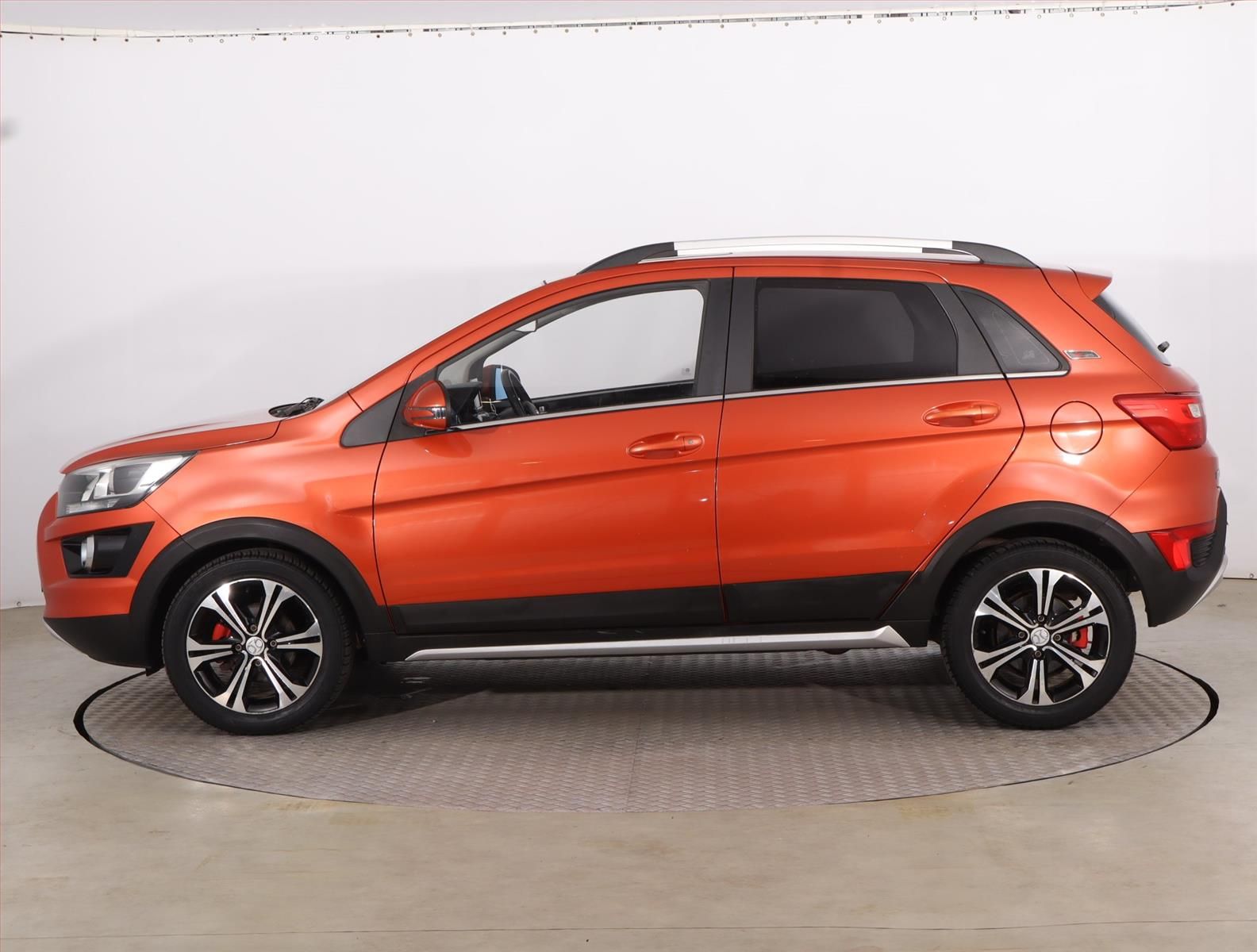 BAIC Senova X25, 1.5, Automat, Kůže - fotka 3