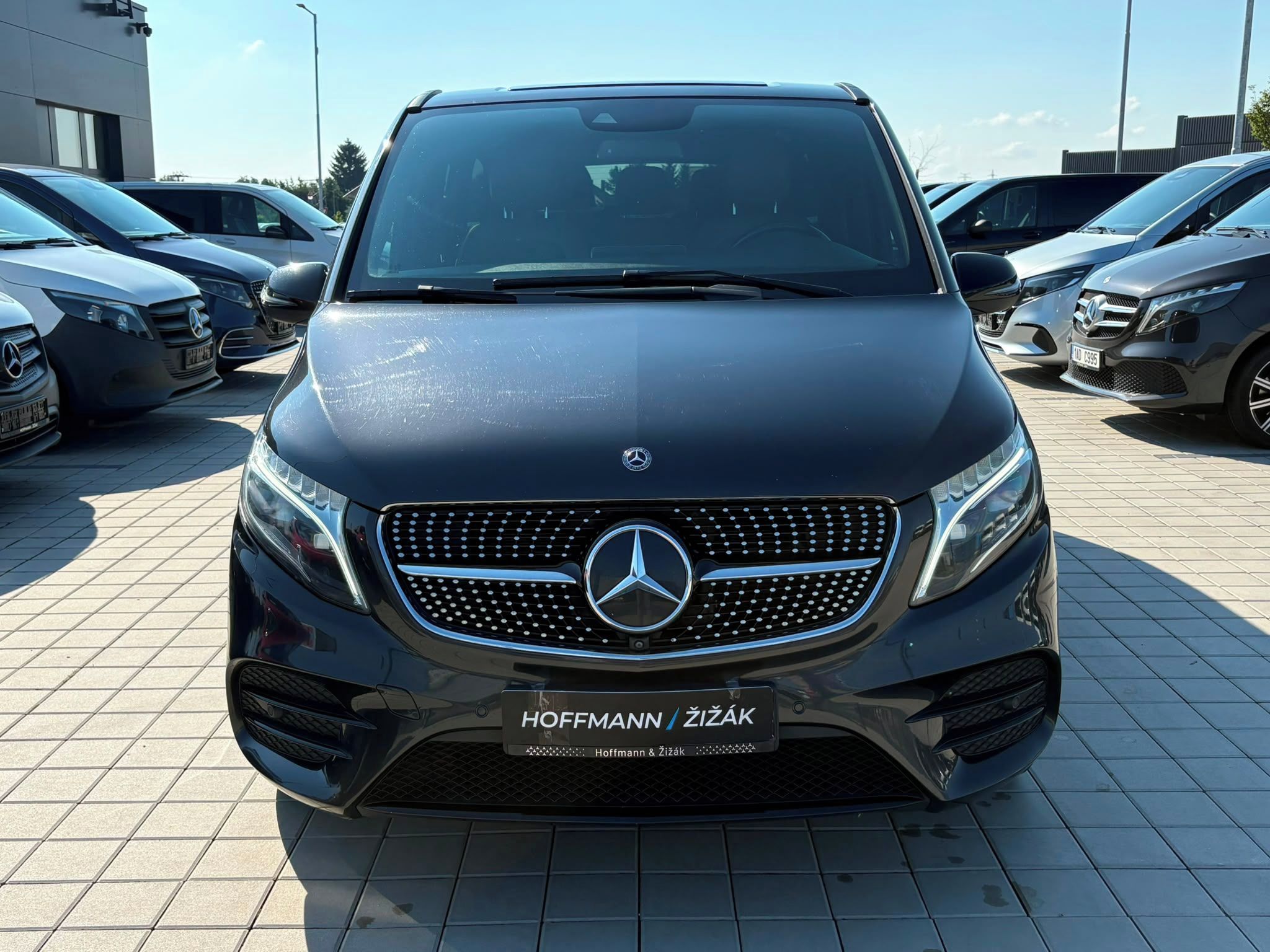 Mercedes-Benz Třídy V, 300d AMG Long 4Matic DPH CZ - fotka 2