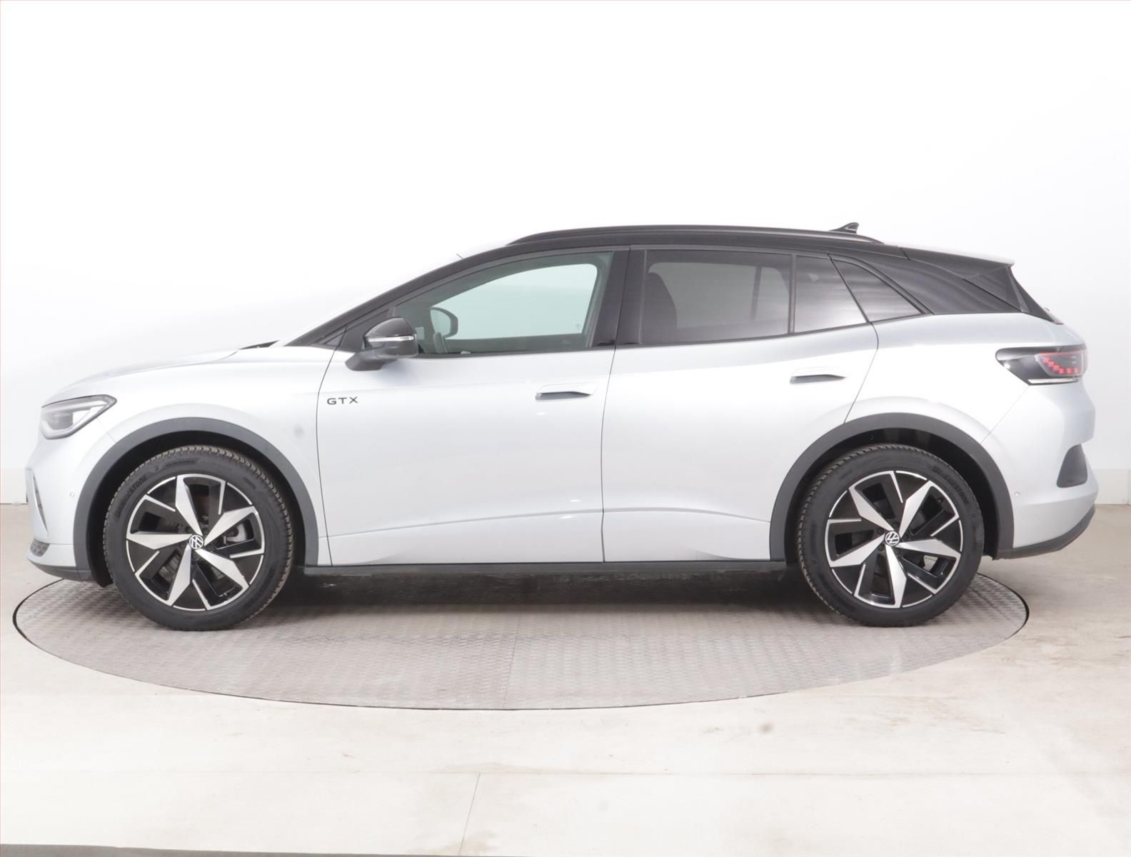 Volkswagen ID.4, GTX (82 kWh), SoH 90%, 4X4 - fotka 3