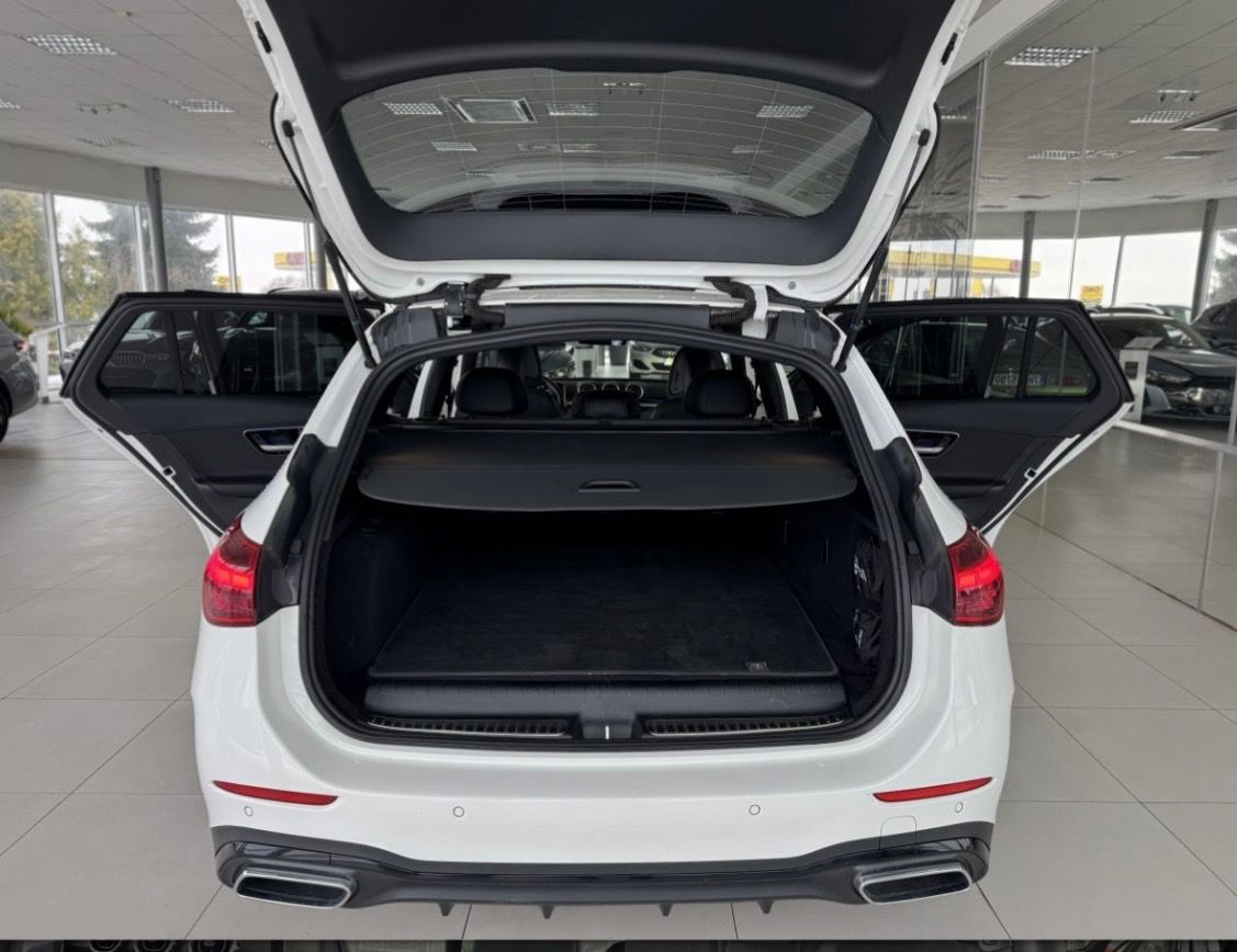 Mercedes-Benz Třídy C, Mercedes C 300e plug-in hybrid - fotka 4