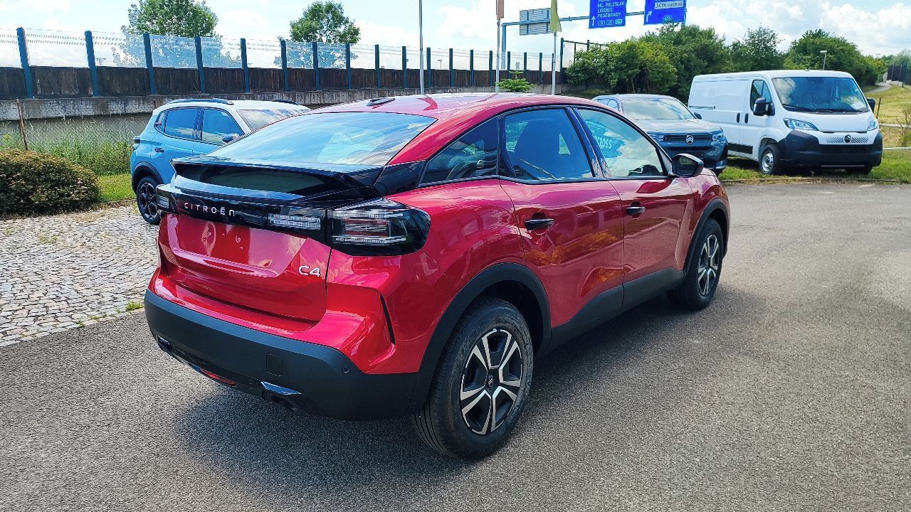 Citroën C4, C4 YOU Hybrid 110k Automatic - fotka 4