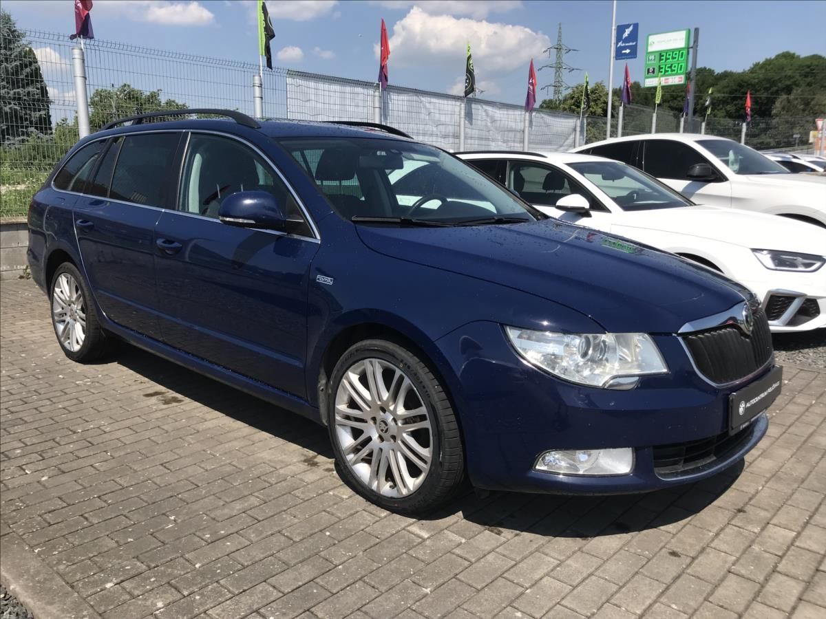Škoda Superb, 2,0 - fotka 3