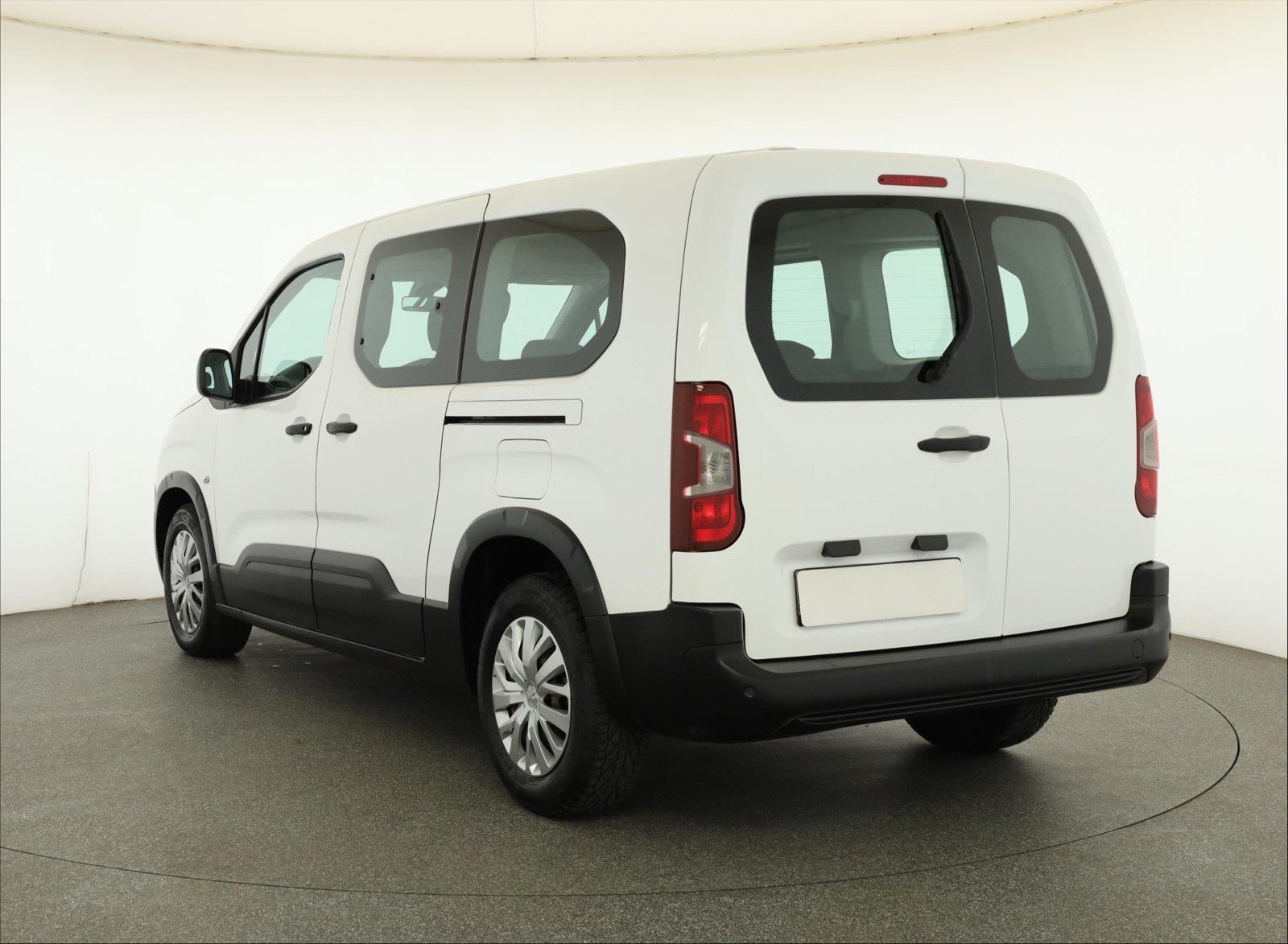 Peugeot Rifter, Maxi 1.2 PureTech, Active - fotka 4